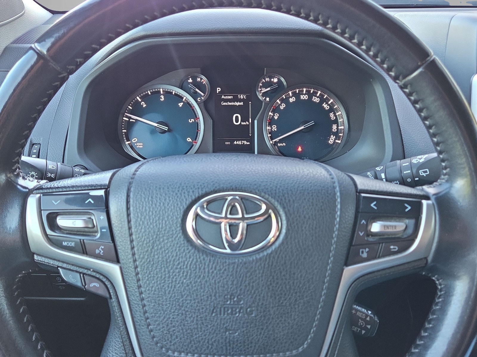 TOYOTA Land Cruiser 2.8TD Comfort Automat-image-13