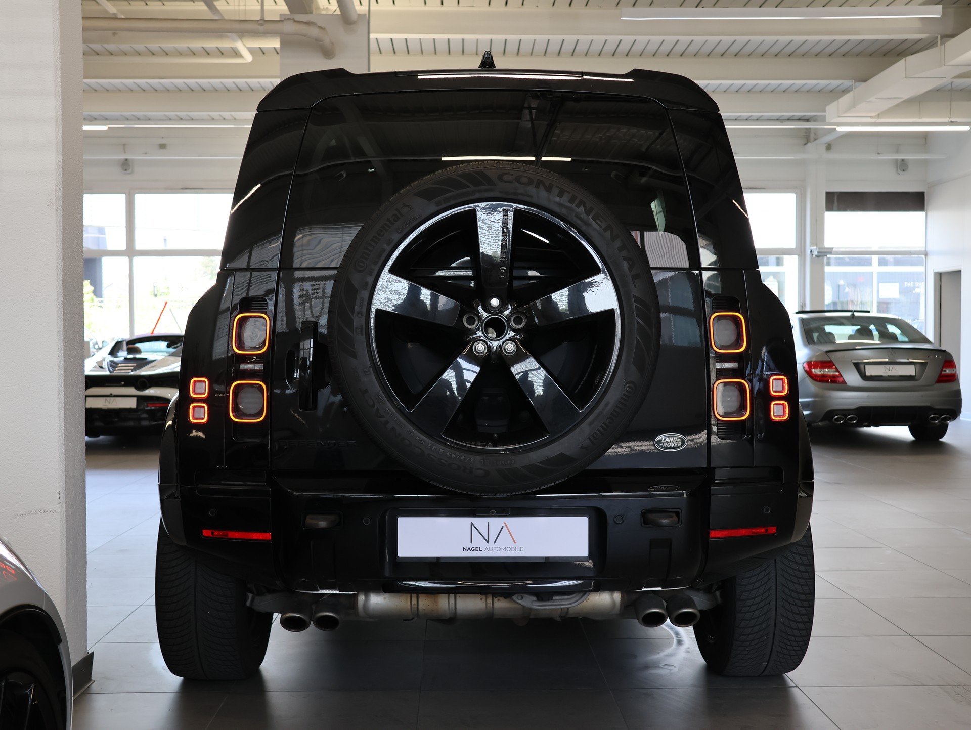 LAND ROVER Defender 110 525 V8 5.0 AT8 *Panorama* *Meridian* *360 Kamera*-image-4