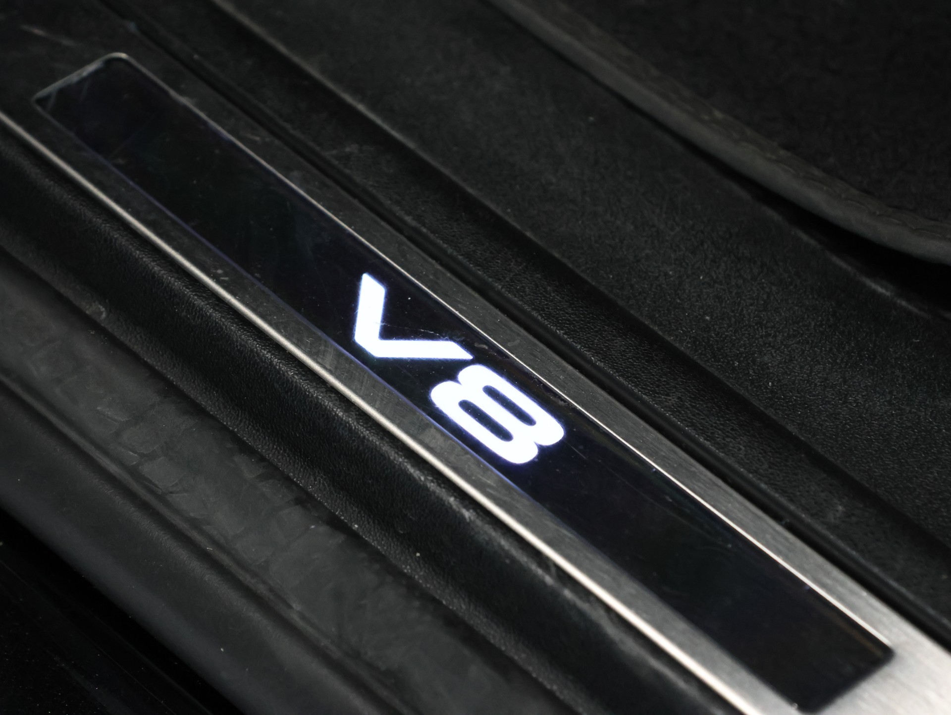 LAND ROVER Defender 110 525 V8 5.0 AT8 *Panorama* *Meridian* *360 Kamera*-image-19