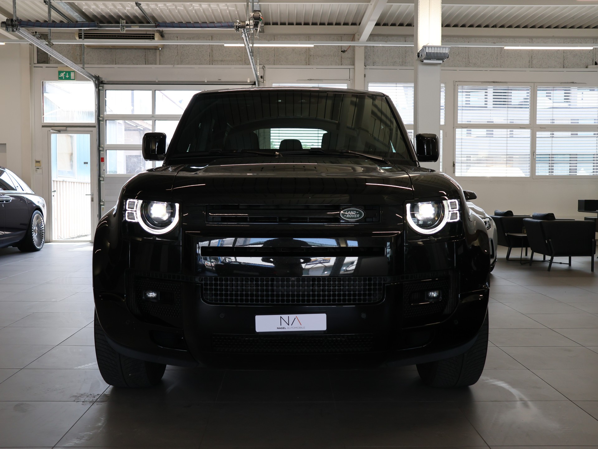 LAND ROVER Defender 110 525 V8 5.0 AT8 *Panorama* *Meridian* *360 Kamera*-showroom-element-2