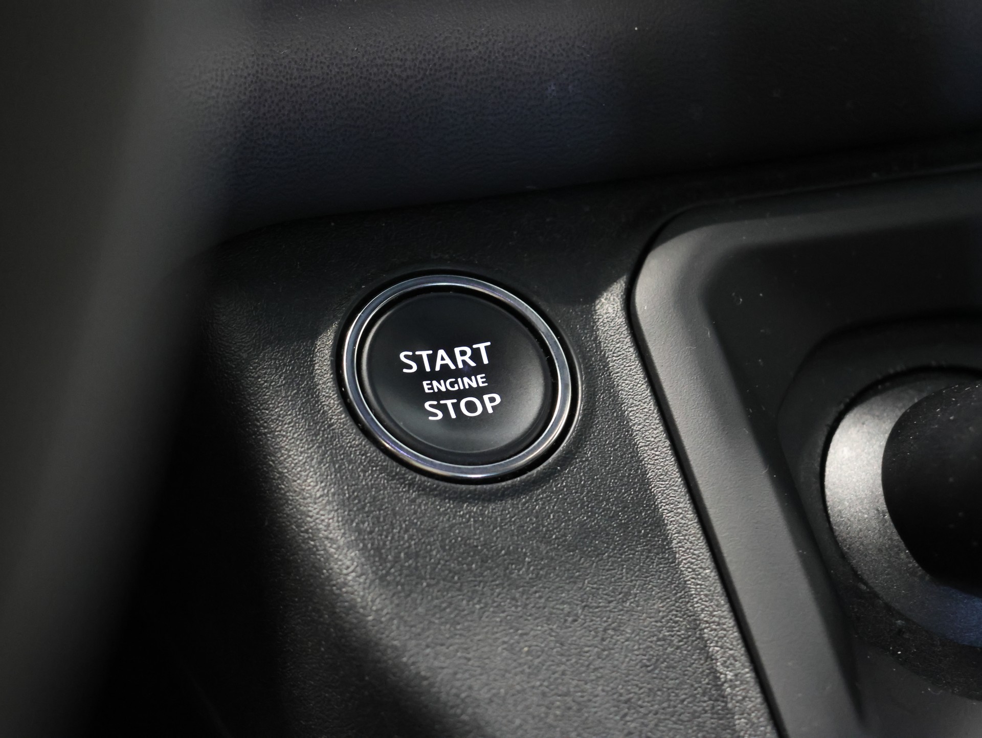 LAND ROVER Defender 110 525 V8 5.0 AT8 *Panorama* *Meridian* *360 Kamera*-image-30