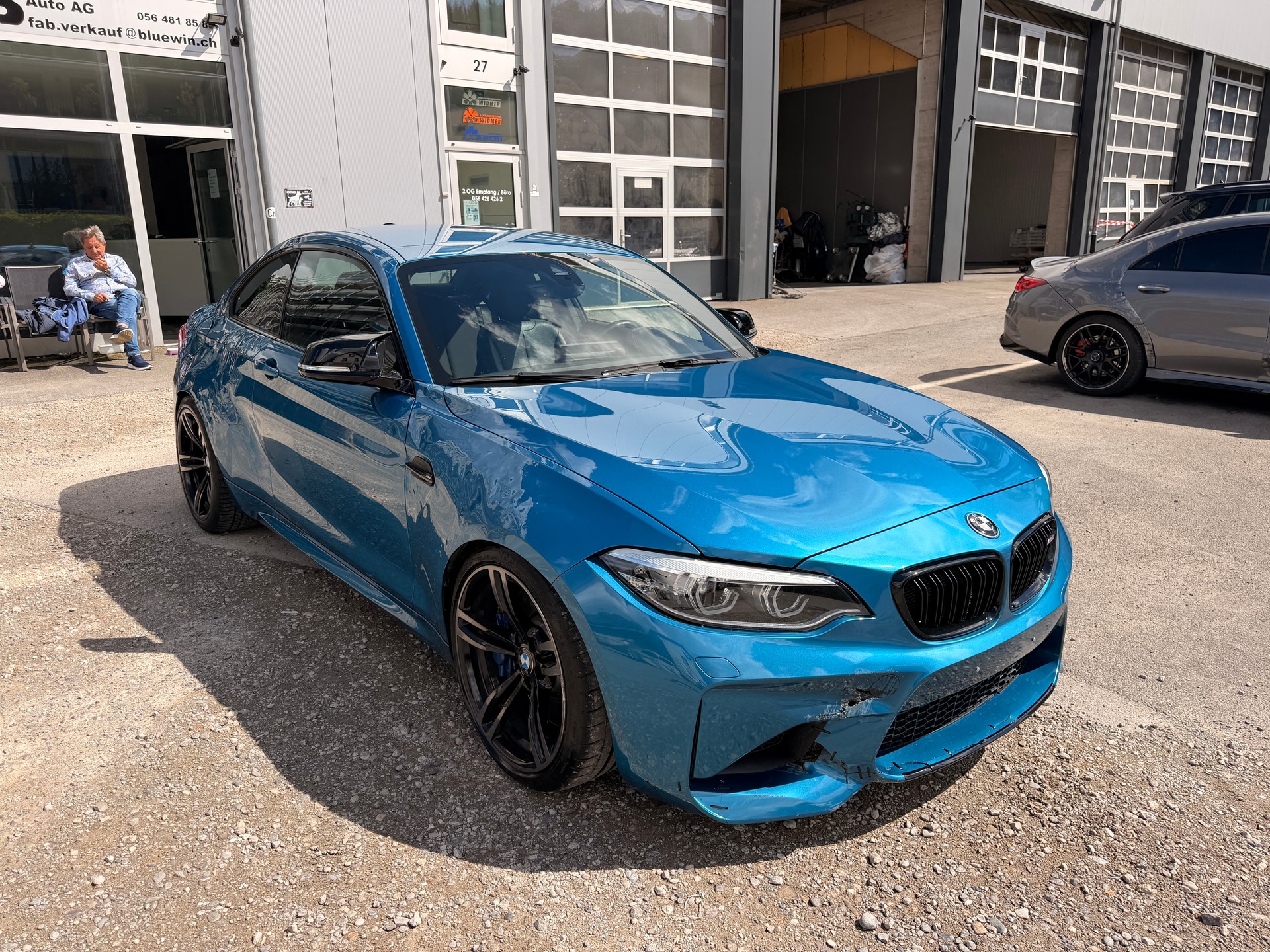 BMW M2 Drivelogic-showroom-element-2