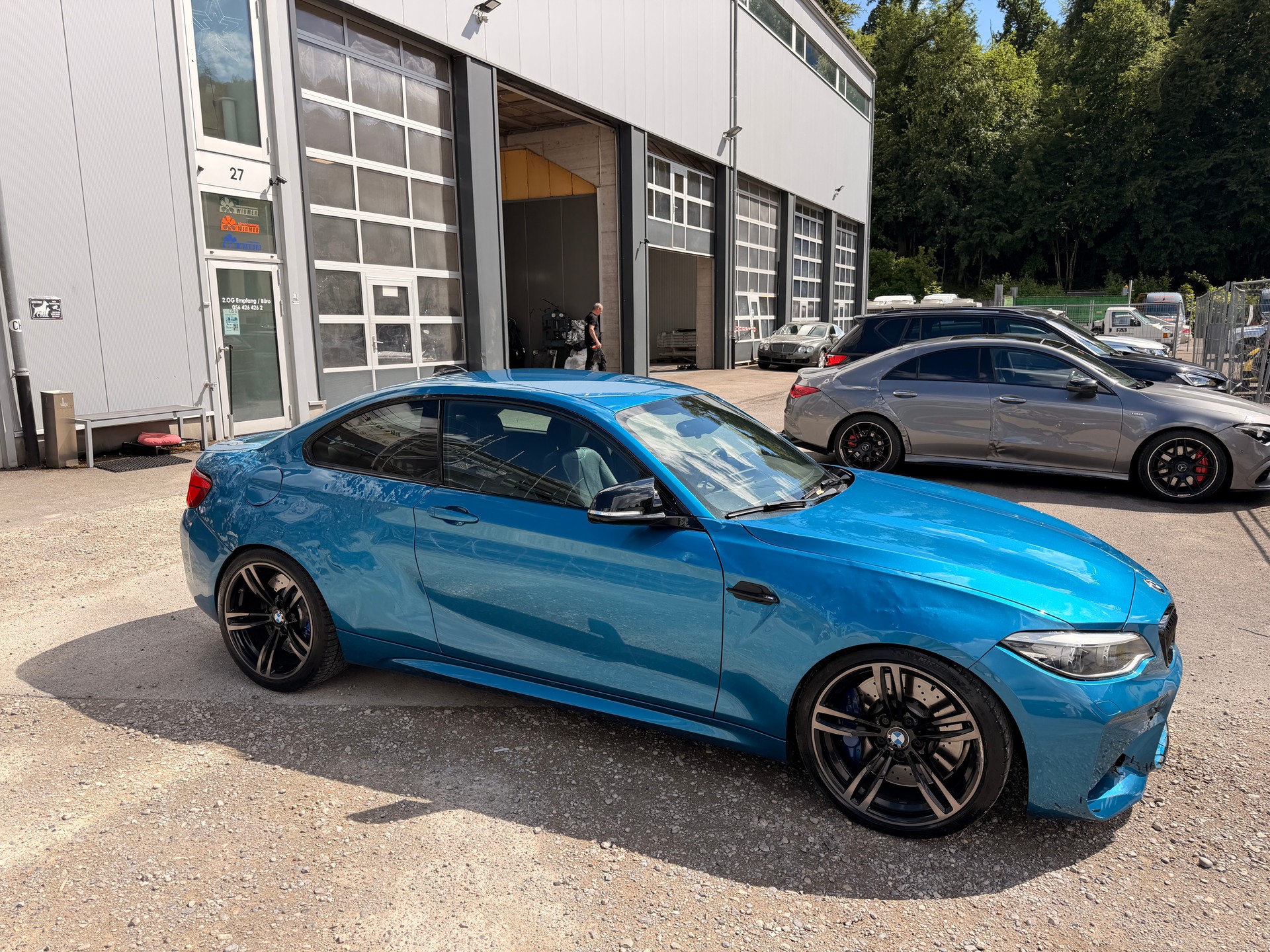 BMW M2 Drivelogic-showroom-element-3