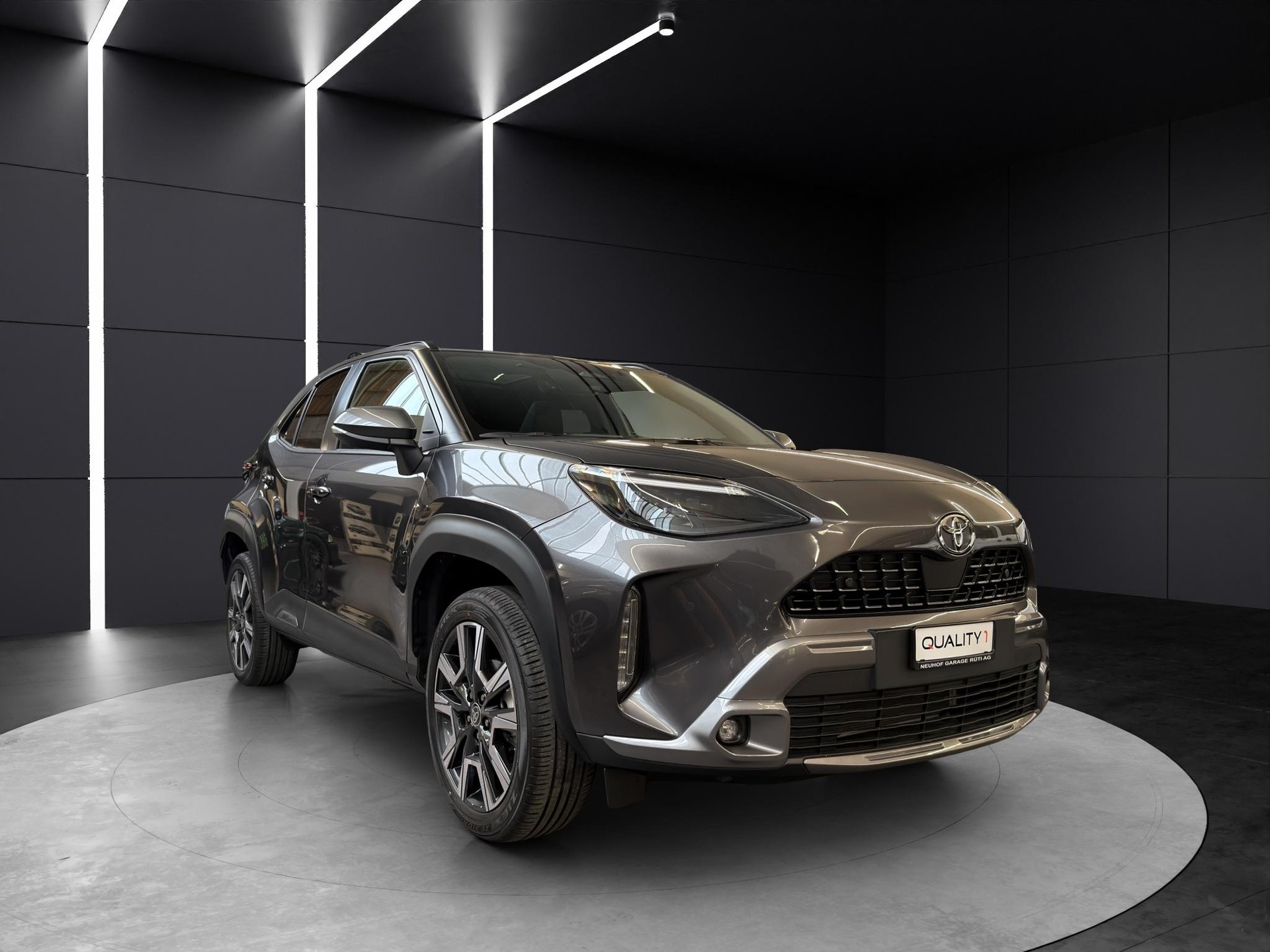 TOYOTA Yaris Cross 1.5 VVT-i HSD Premium AWD-i-image-6