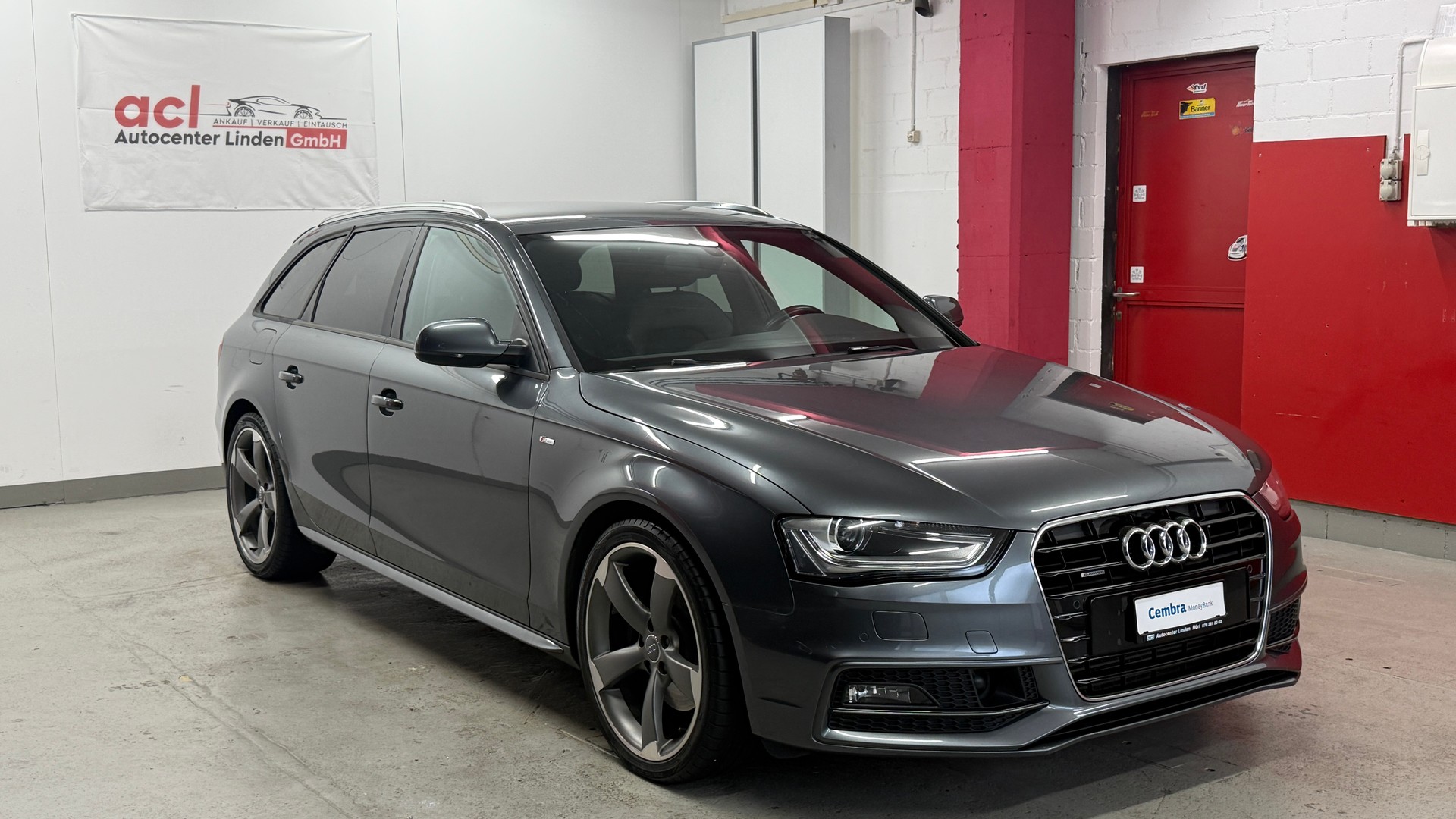 AUDI A4 Avant 2.0 TFSI quattro s-tronic S-Line/aus 1 Hand/Audi Service/mit Abstandsregler/DAB/8F, 1 J. / 20000km Garantie