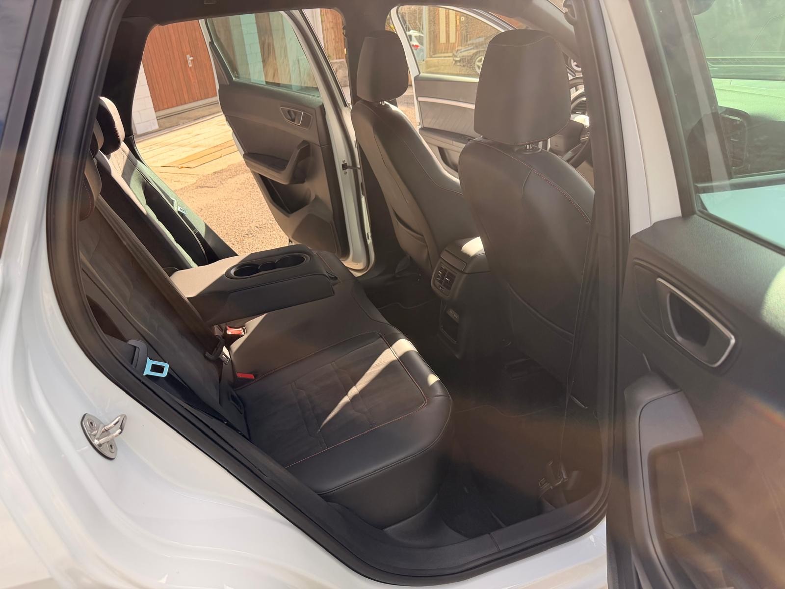 SEAT Ateca 2.0 TSI FR 4Drive DSG-image-10