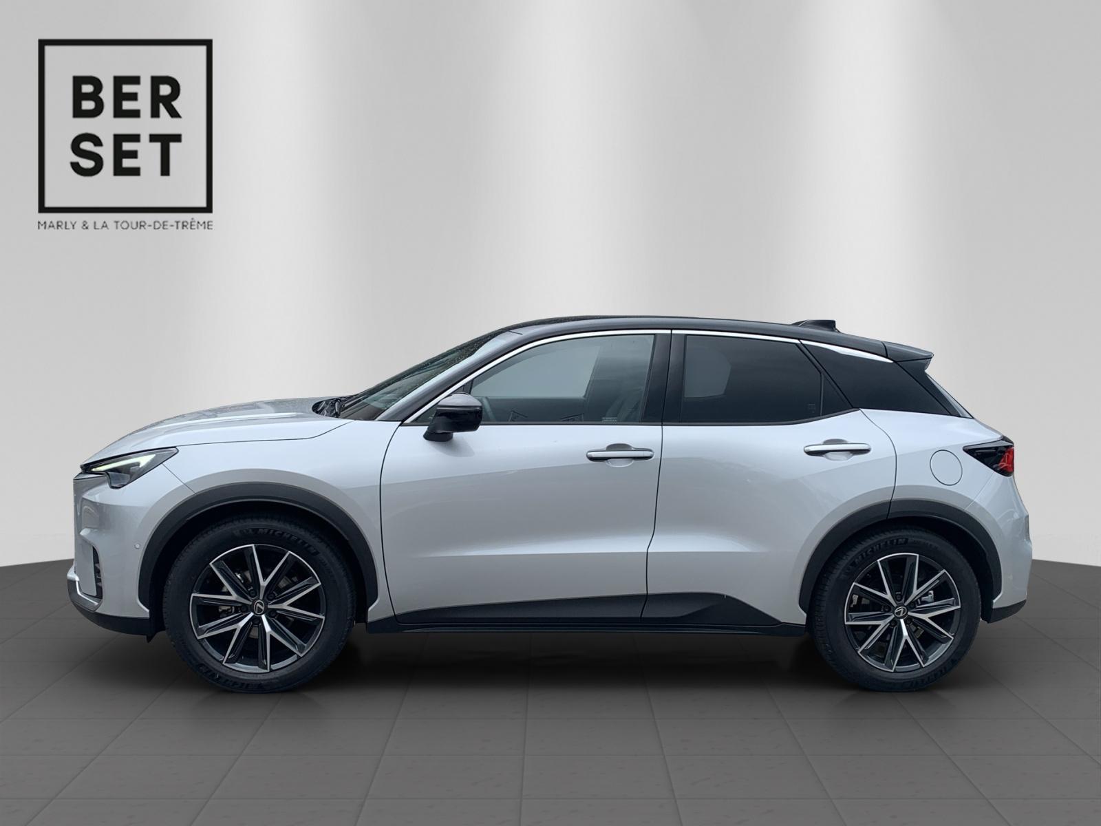 LEXUS LBX 1.5 Hybrid Cool AWD-showroom-element-1
