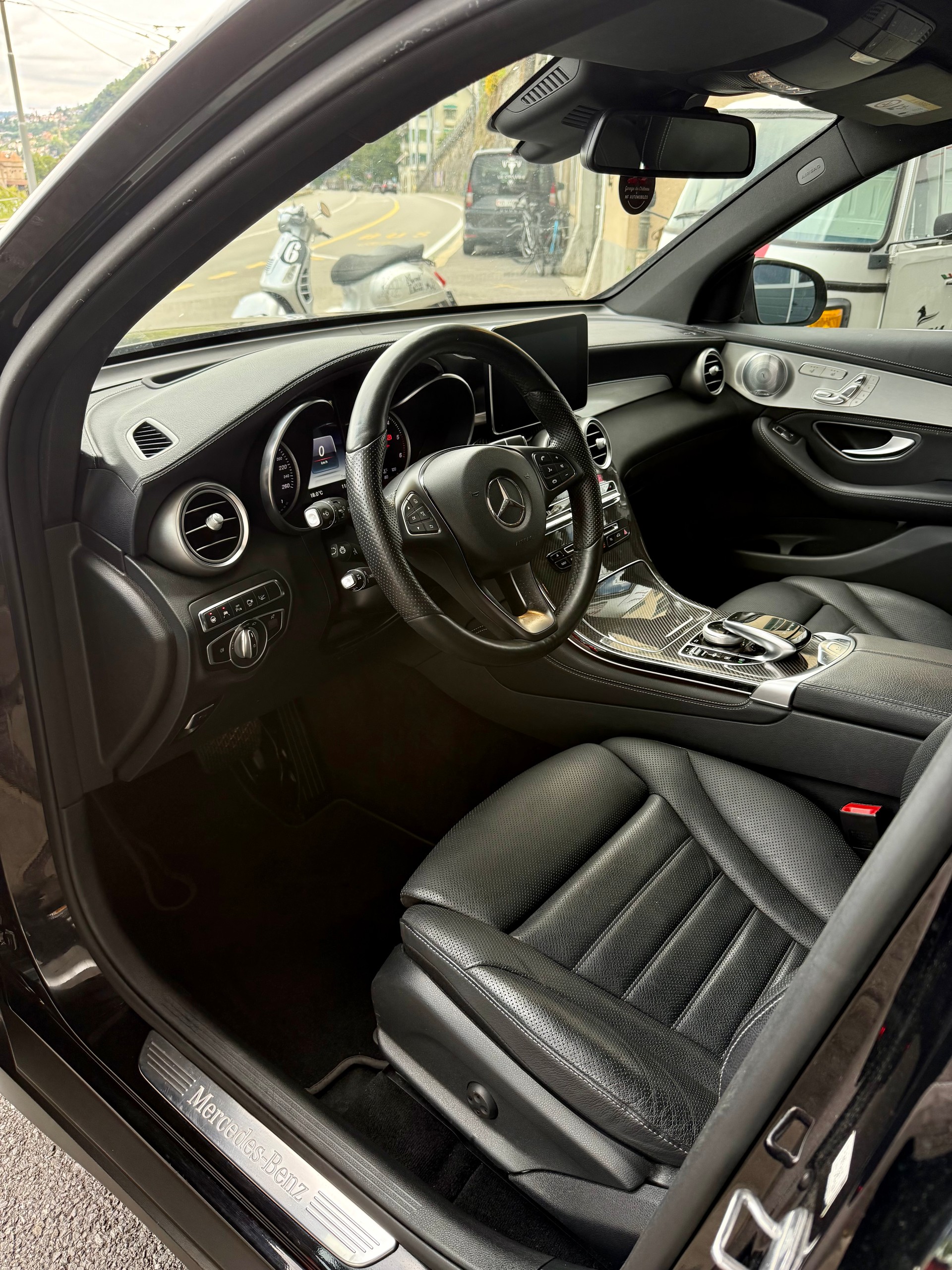 MERCEDES-BENZ GLC 250 d Exclusive 4Matic 9G-Tronic-image-6