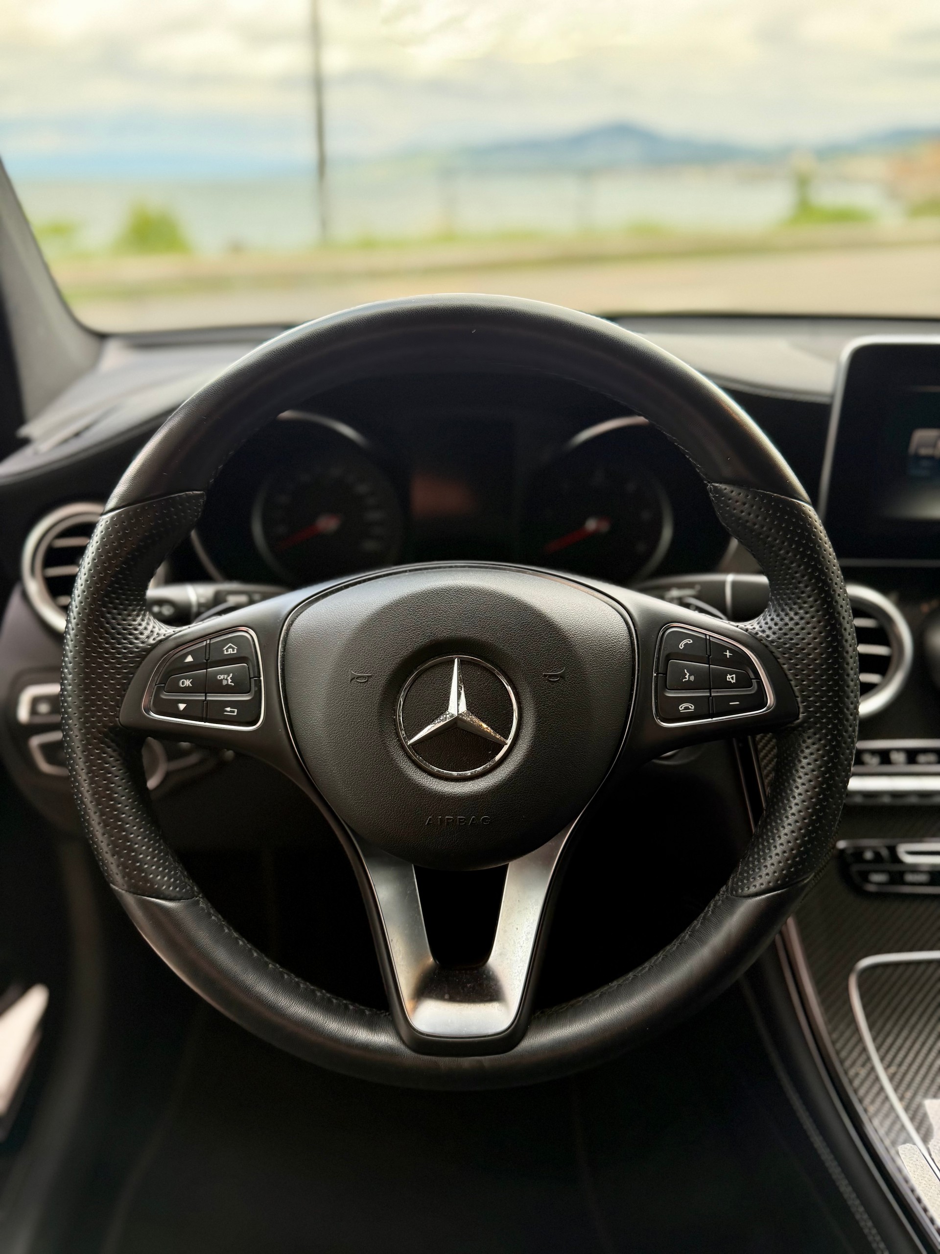 MERCEDES-BENZ GLC 250 d Exclusive 4Matic 9G-Tronic-image-11