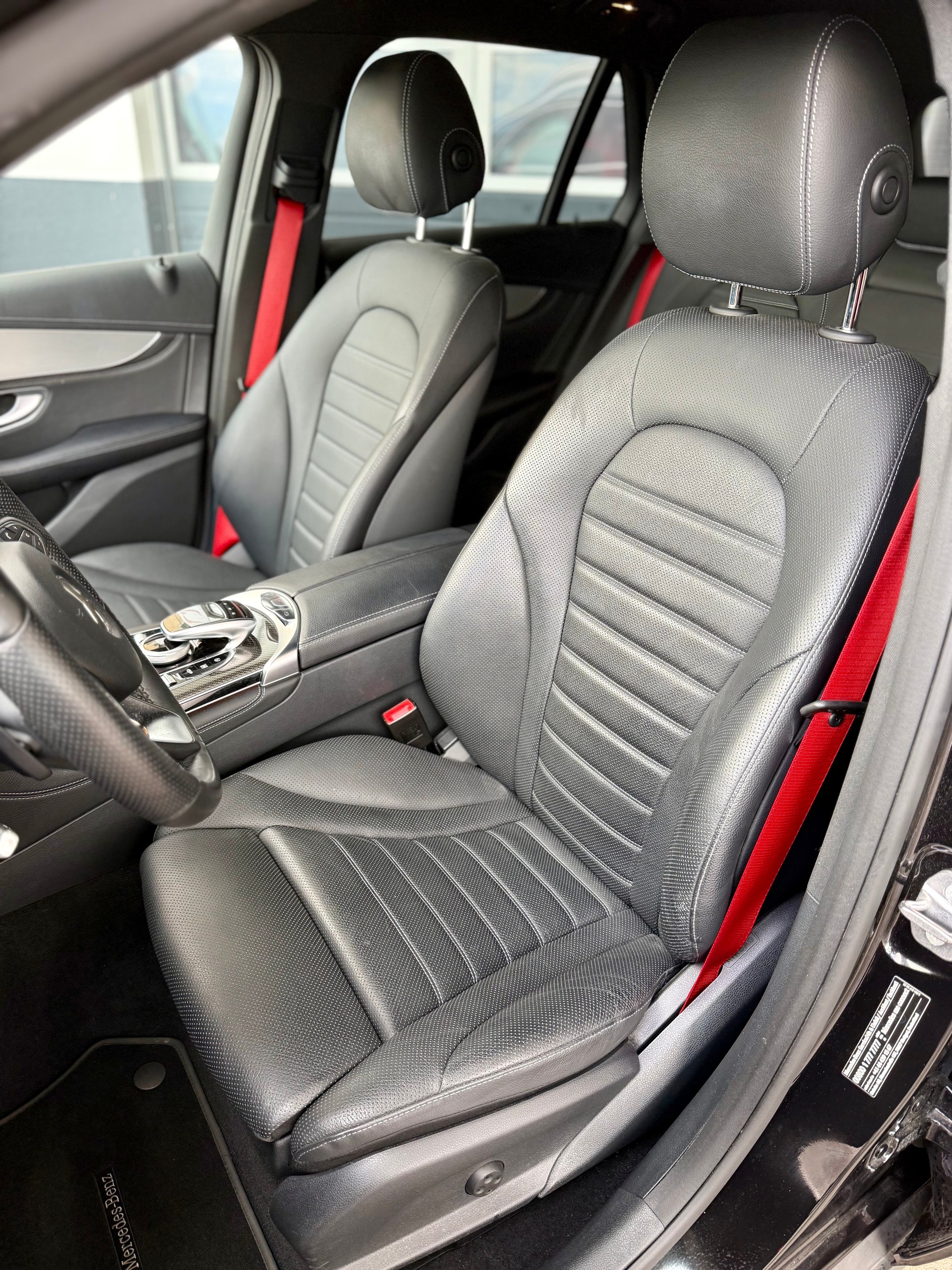 MERCEDES-BENZ GLC 250 d Exclusive 4Matic 9G-Tronic-image-13