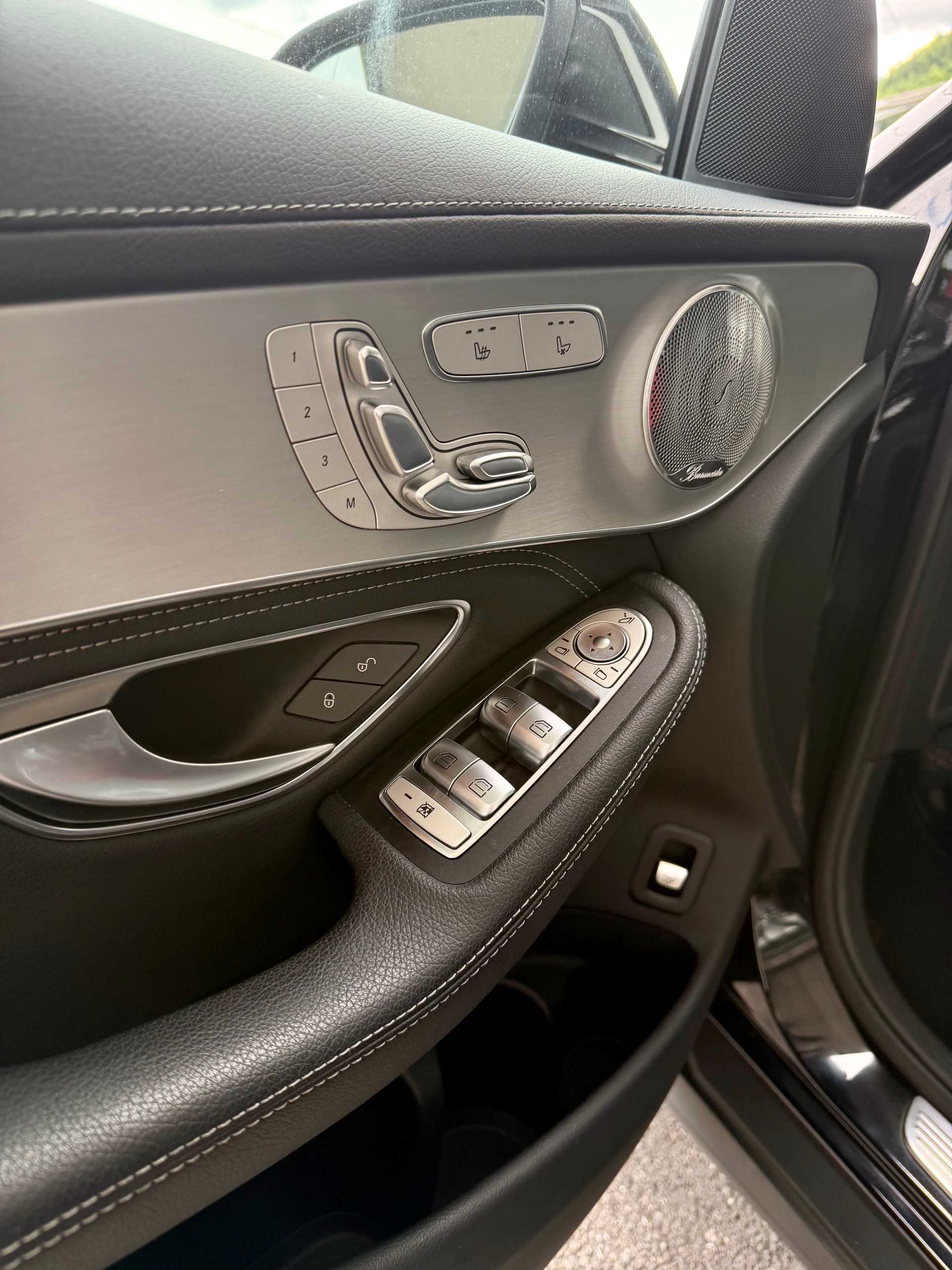 MERCEDES-BENZ GLC 250 d Exclusive 4Matic 9G-Tronic-image-7