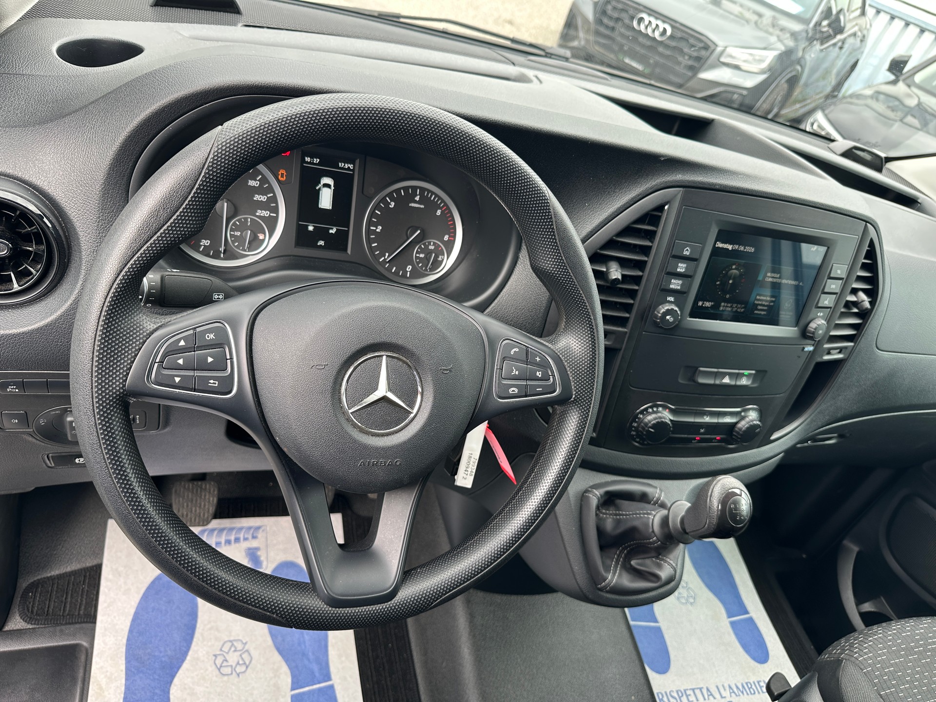 MERCEDES-BENZ Vito 114 CDI Lang FWD Pro-image-15