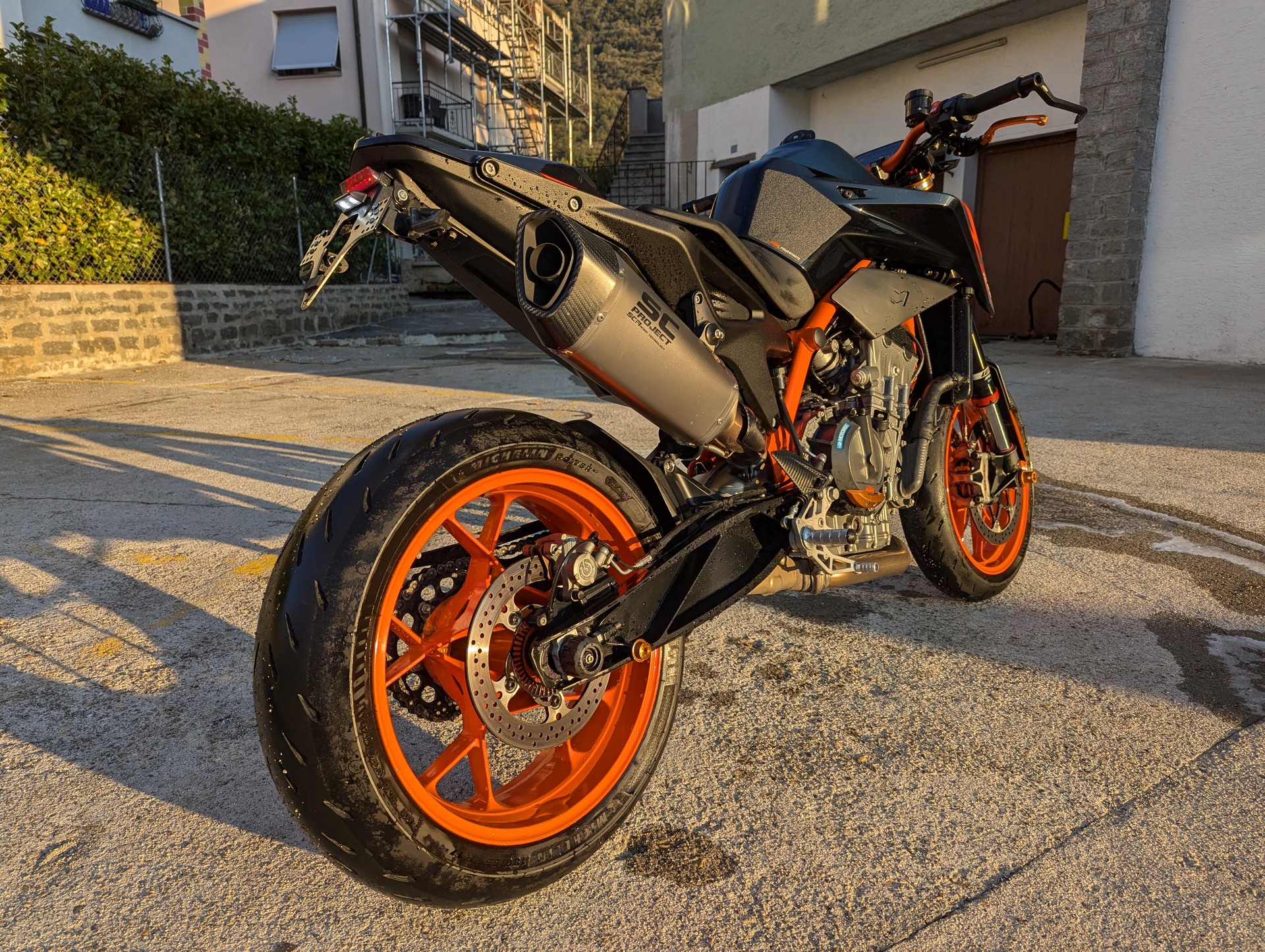 KTM 890 Duke R-image-0
