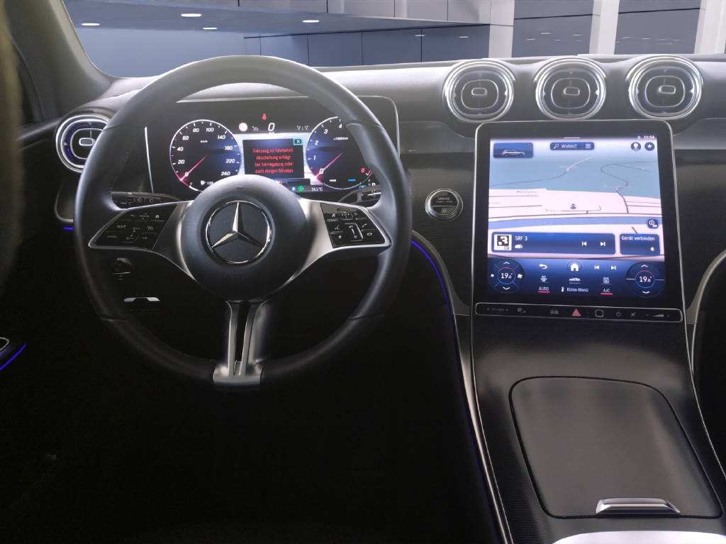 MERCEDES-BENZ GLC 200 Avantgarde 4matic-image-11