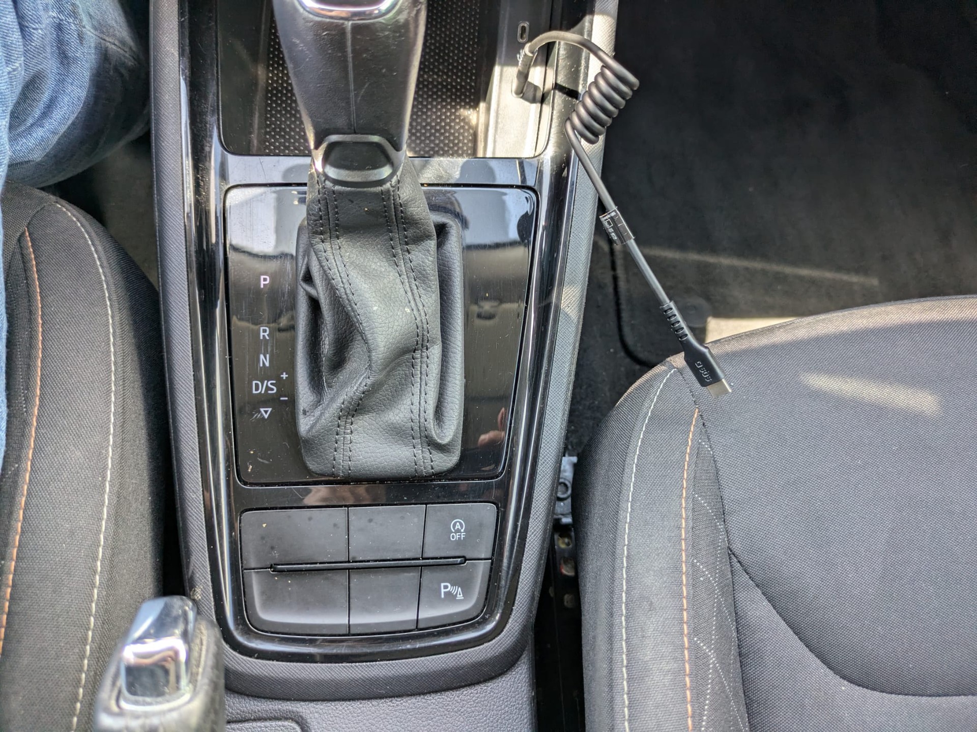 SKODA Kamiq 1.0 TSI Ambition DSG-image-21