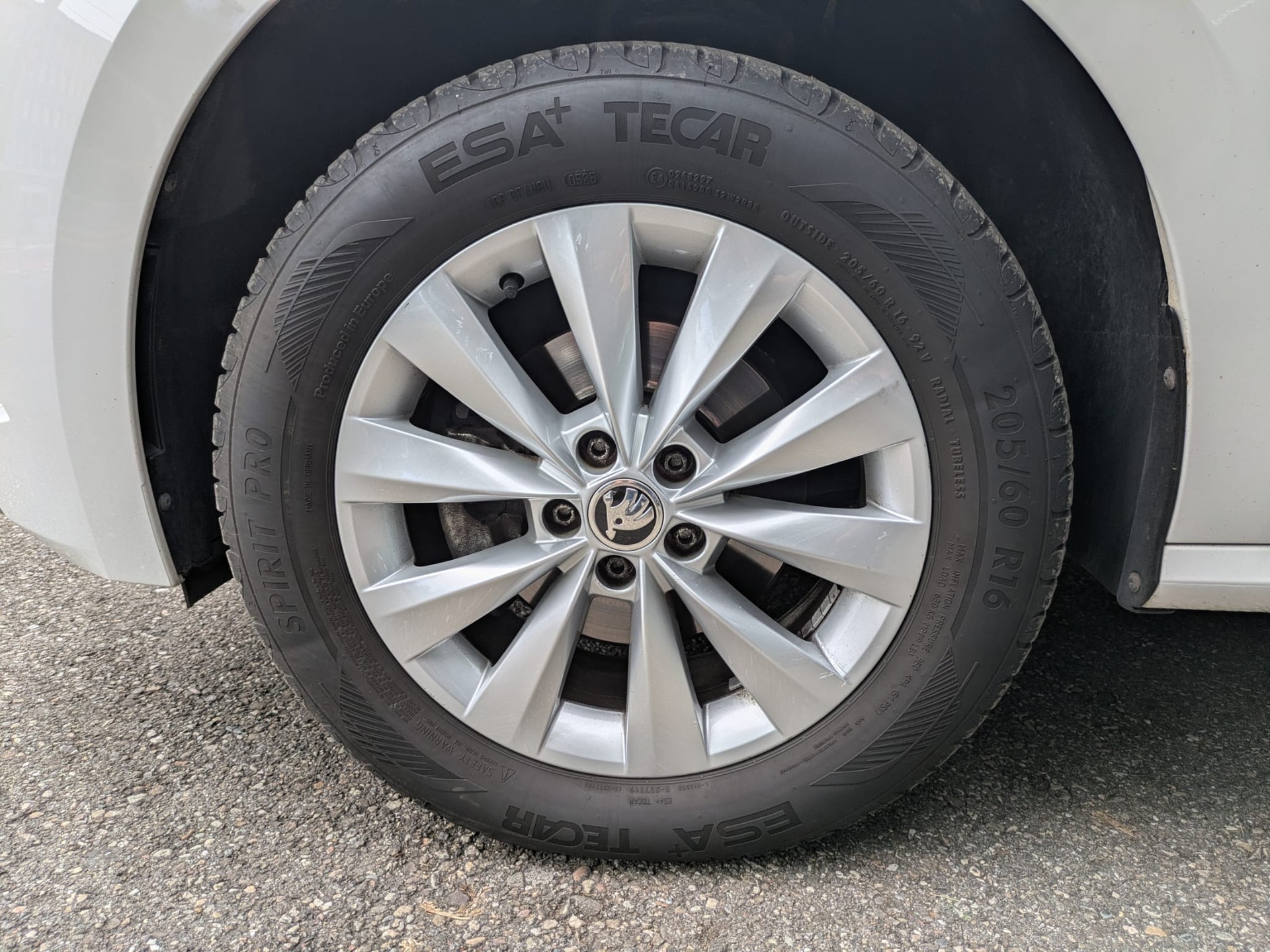 SKODA Kamiq 1.0 TSI Ambition DSG-image-23