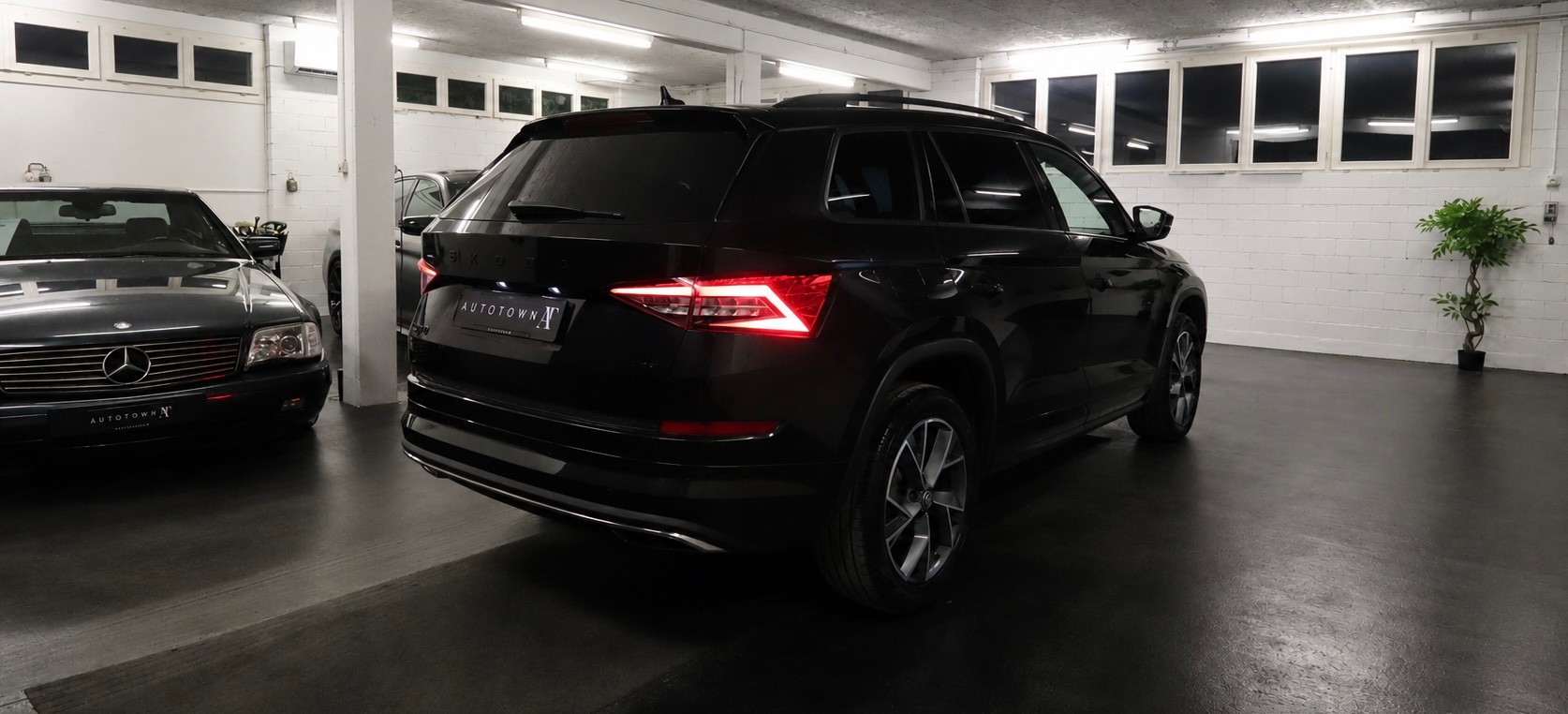 SKODA Kodiaq 2.0 TDI 200 Sportline DSG-showroom-element-1