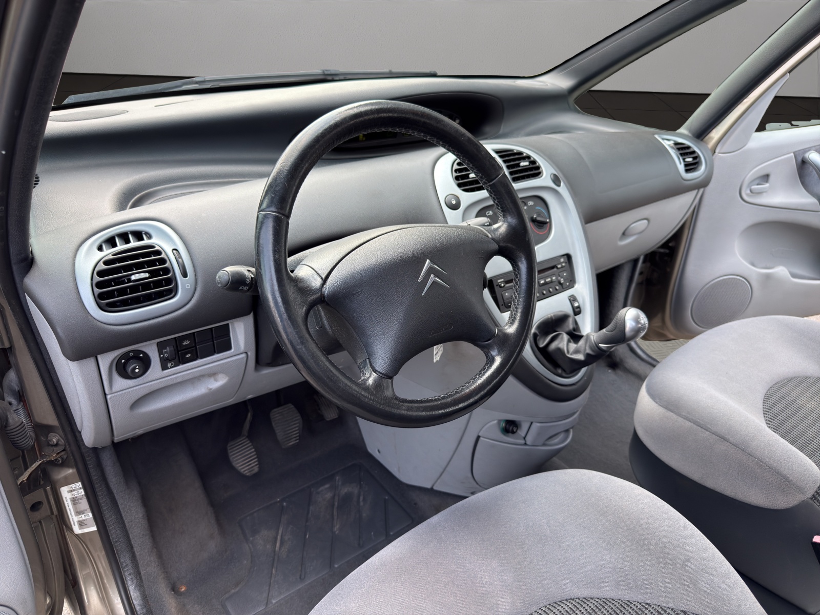 CITROEN Xsara Picasso 1.6i (X)-image-9