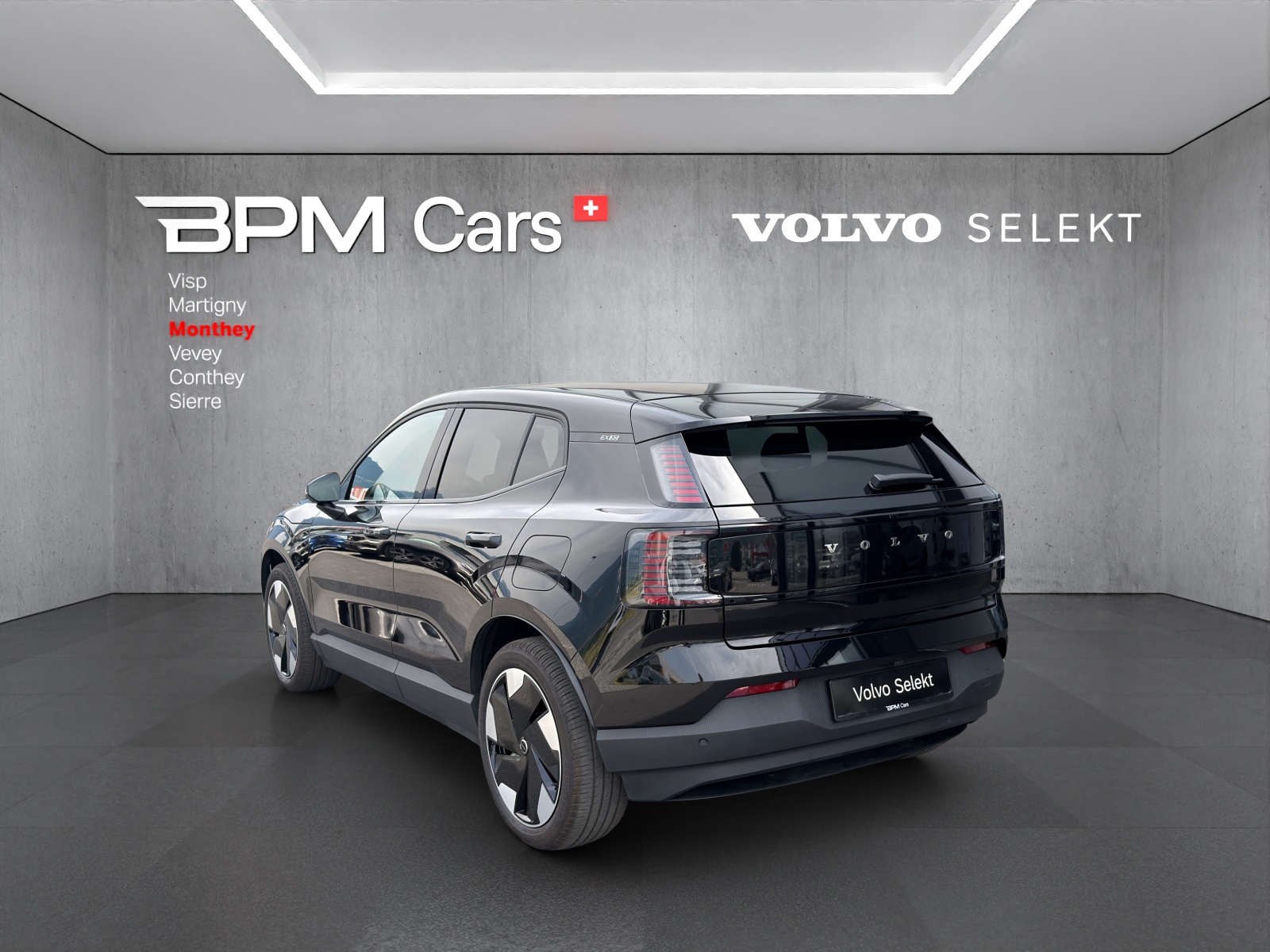 VOLVO EX30 E60 69kWh Single Motor Extended Range Plus-image-5