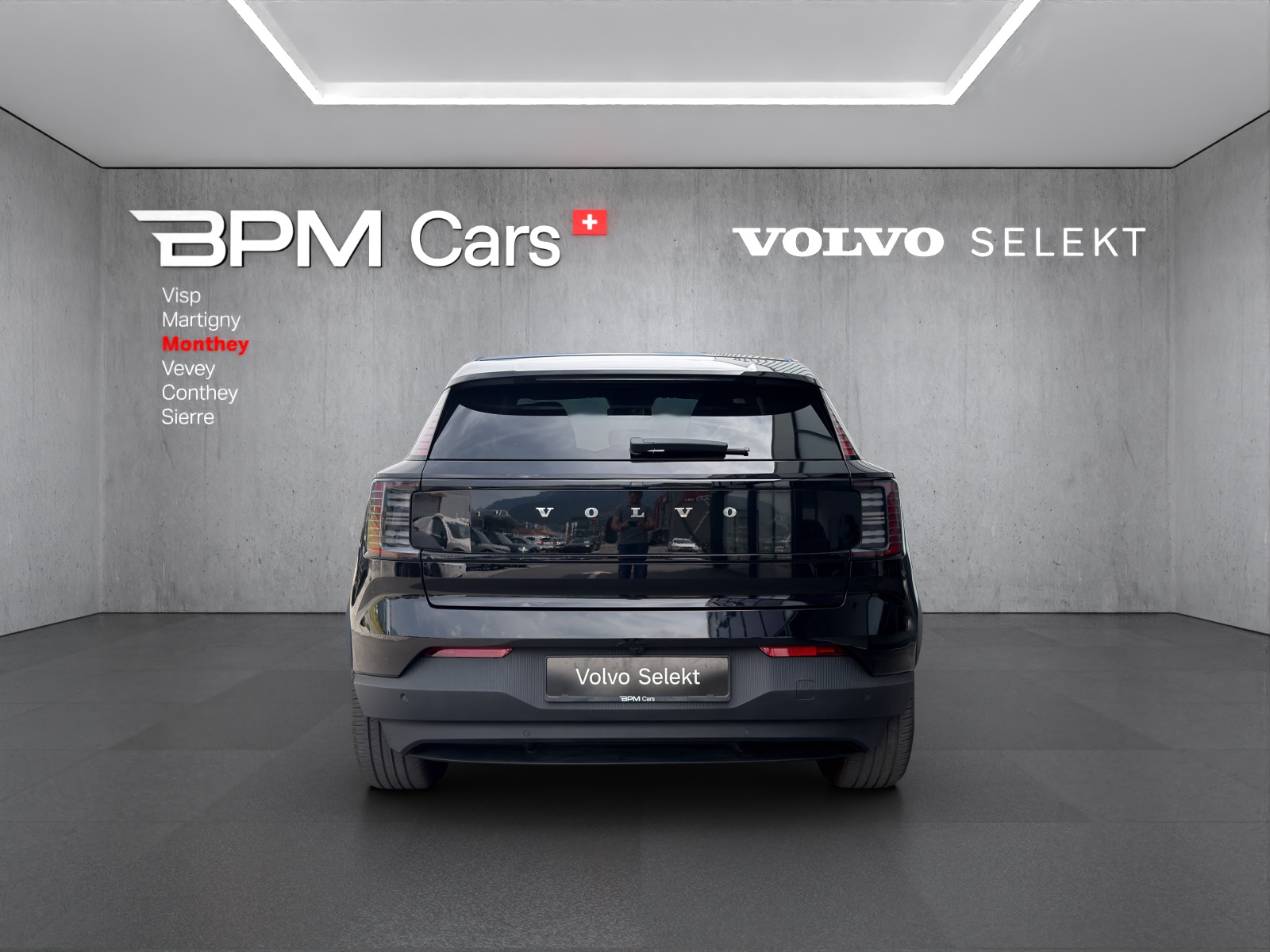 VOLVO EX30 E60 69kWh Single Motor Extended Range Plus-image-4