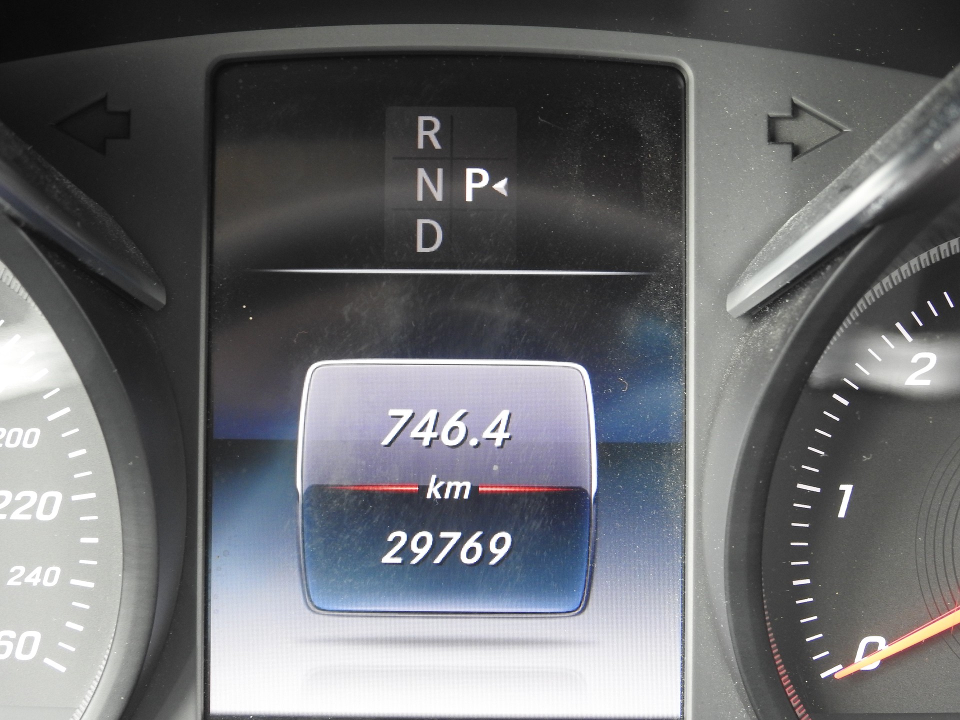 MERCEDES-BENZ Marco Polo 250 d 7G-Tronic 4M-image-21