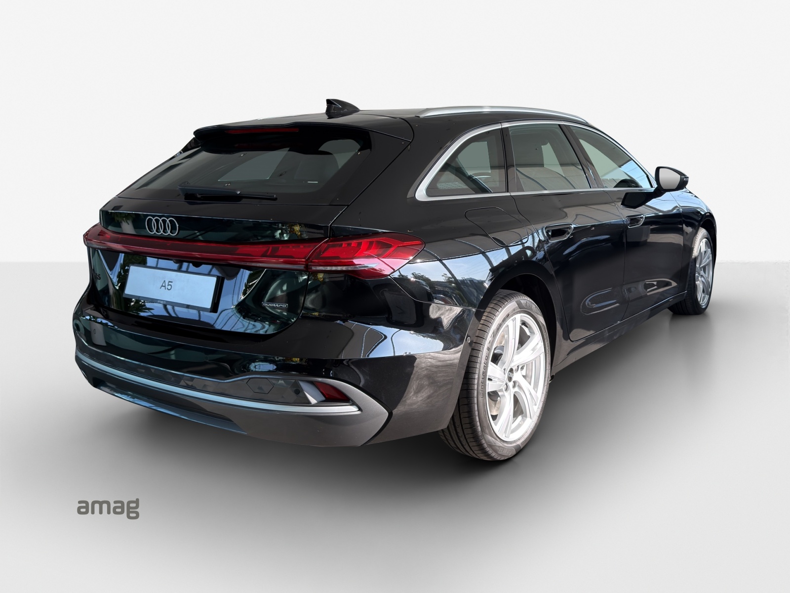AUDI A5 Avant TDI quattro 150 kW Attraction S tronic-image-4
