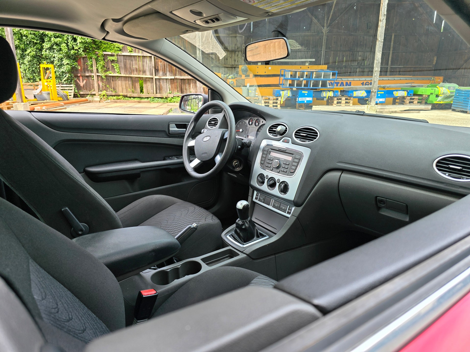 FORD Focus CC 1.6i Ambiente-image-5