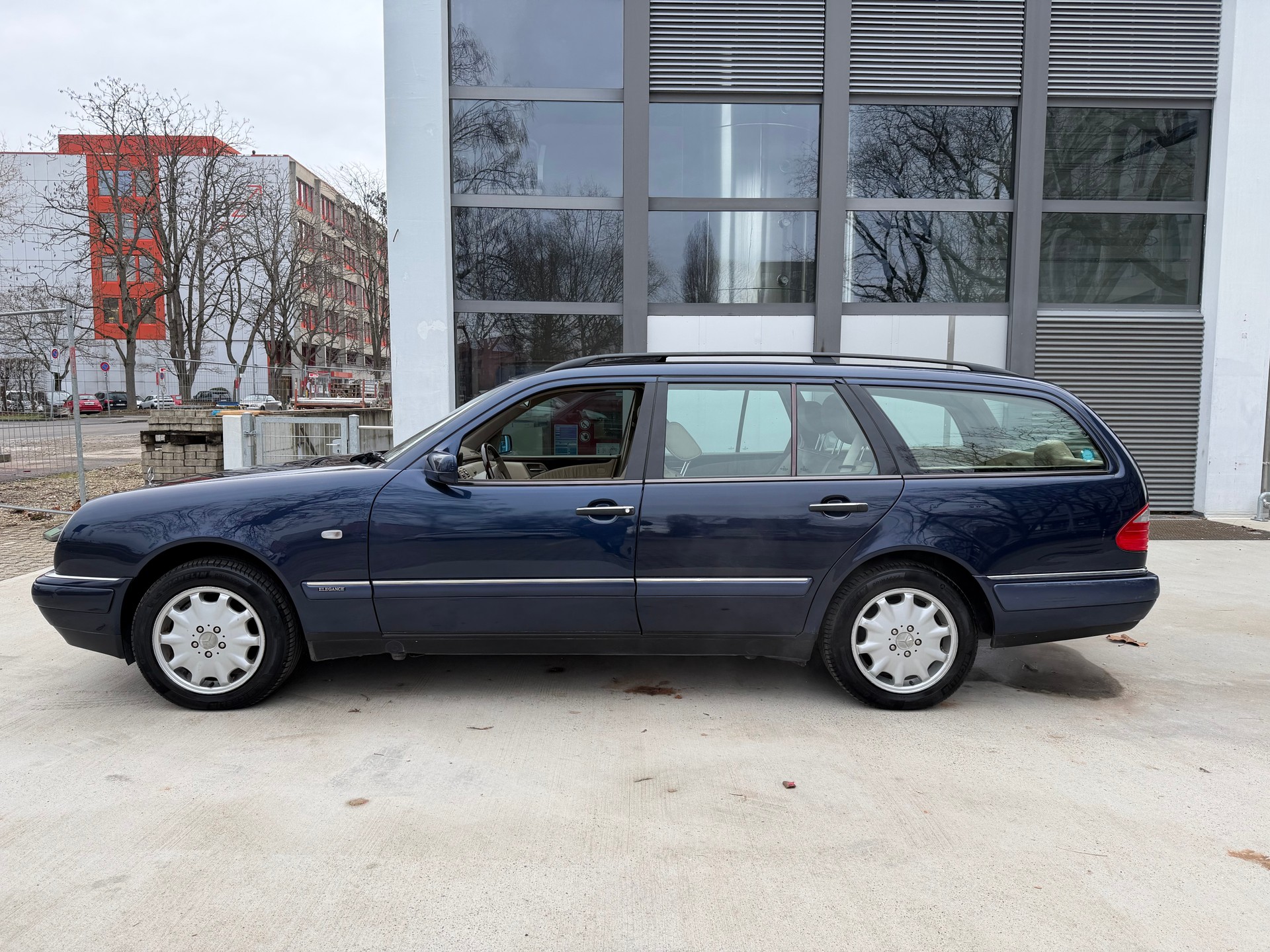 MERCEDES-BENZ E 430 Elégance Automatic-showroom-element-1