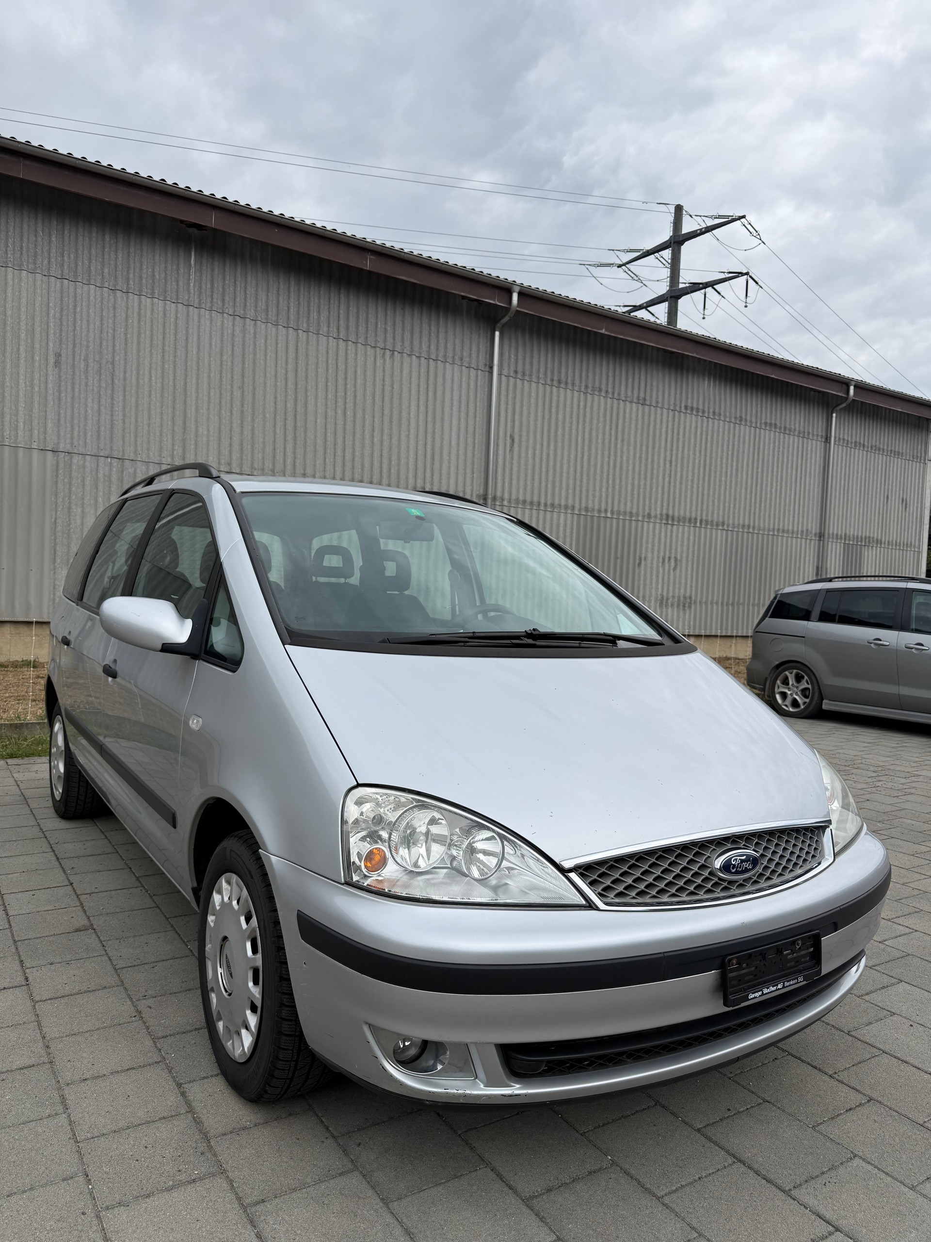 FORD GALAXY-showroom-element-2