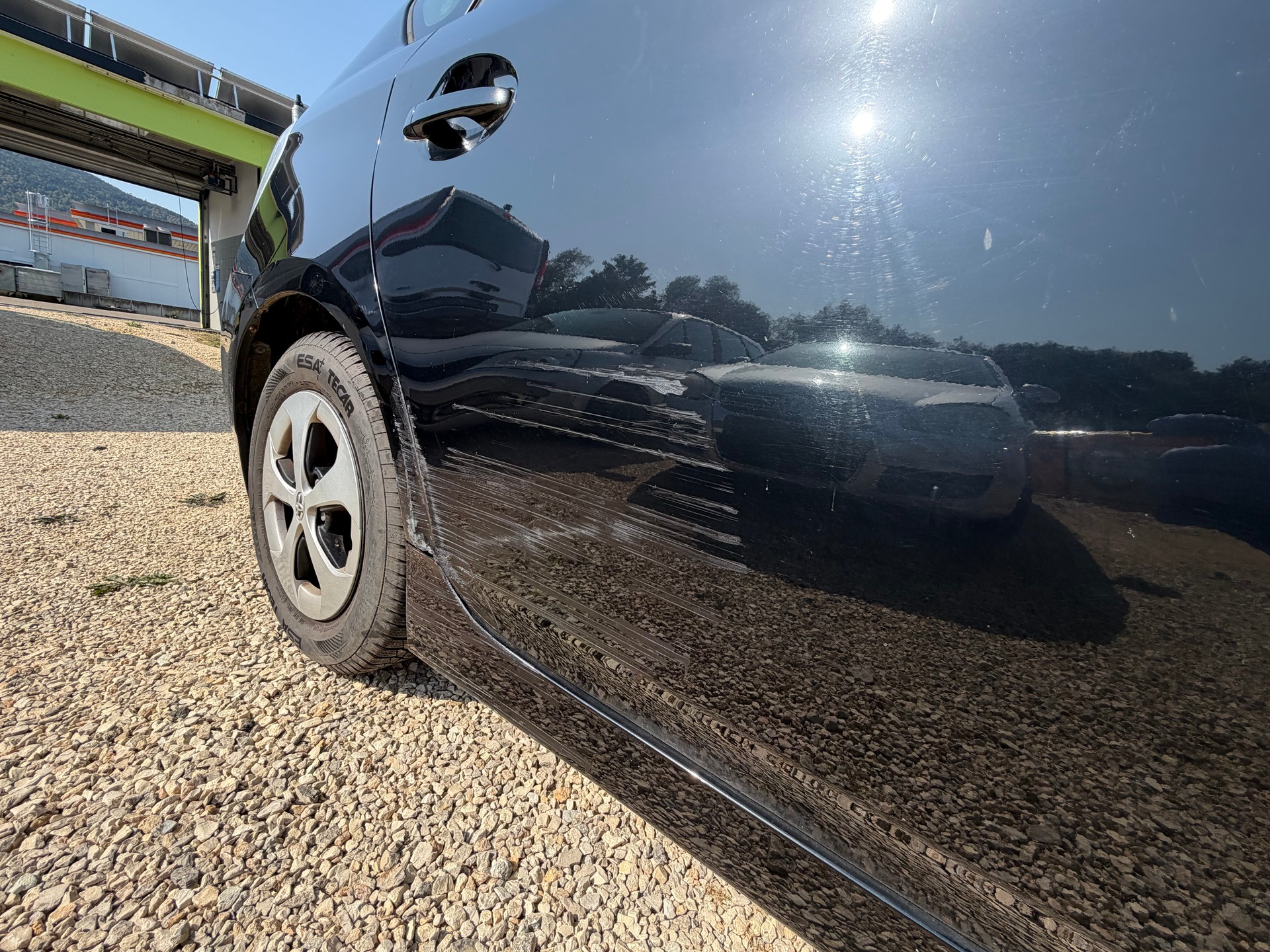 TOYOTA Prius 1.8 16V HSD Luna-image-10