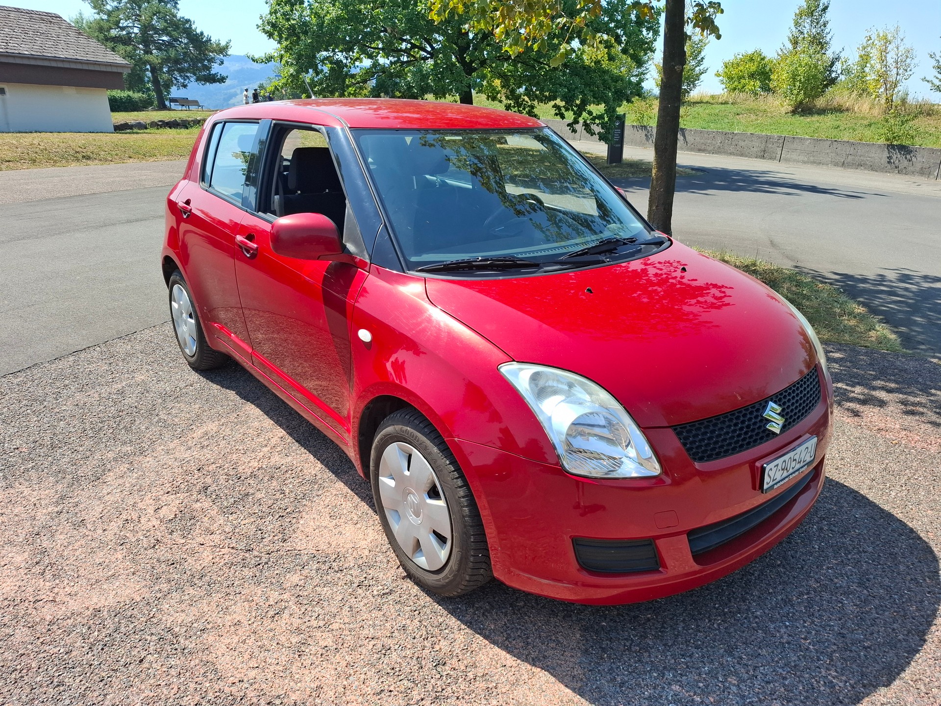 SUZUKI Swift 1.3i 16V GL 4x4