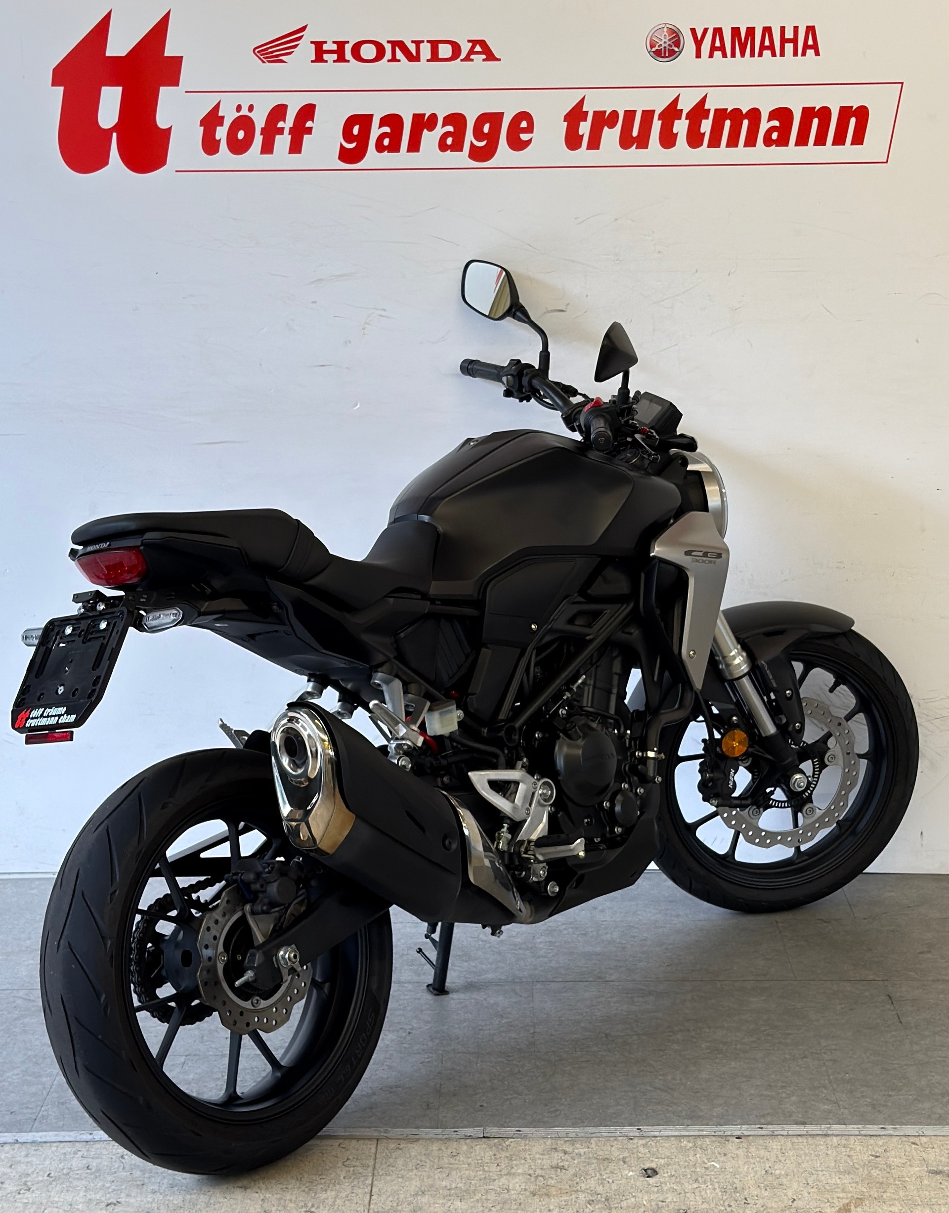 HONDA CB 300 R-image-3