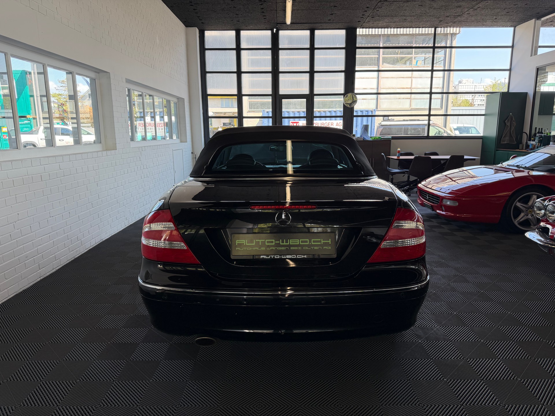 MERCEDES-BENZ CLK 320 Avantgarde Automatic-showroom-element-3
