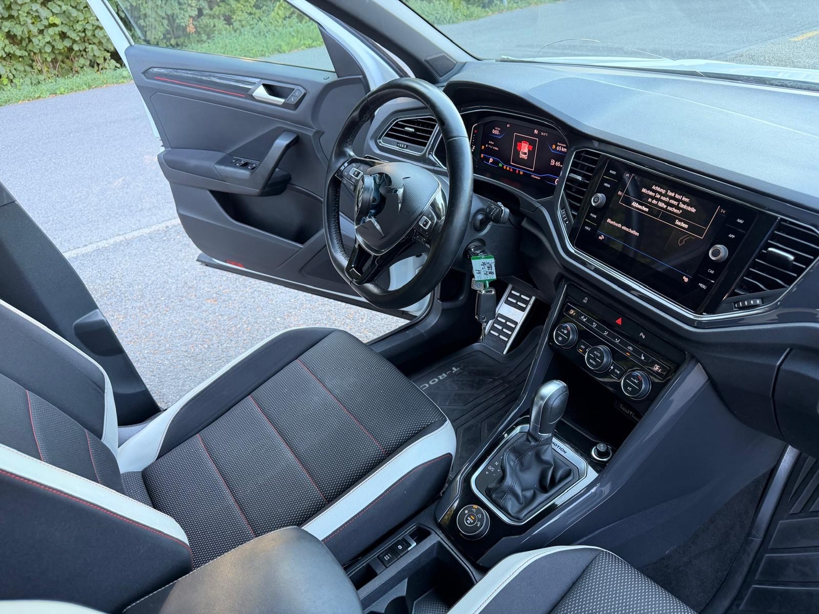 VW T-Roc 2.0 TDI SCR Advance DSG 4Motion-image-13