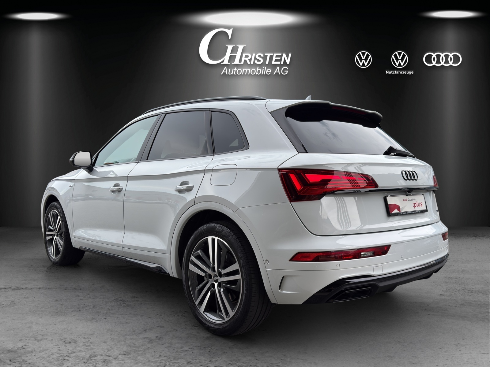 AUDI Q5 50 TFSI e PHEV S line quattro S-tronic-showroom-element-3