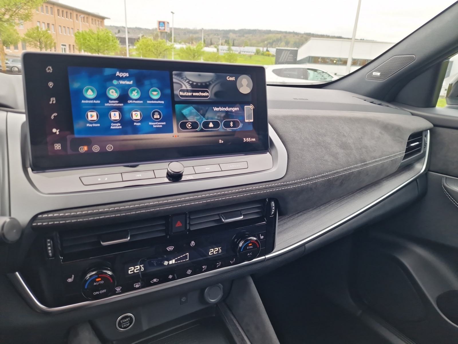 NISSAN Qashqai 1.3 DIG-T MHEV Tekna+ 4x4 Panorama-image-17