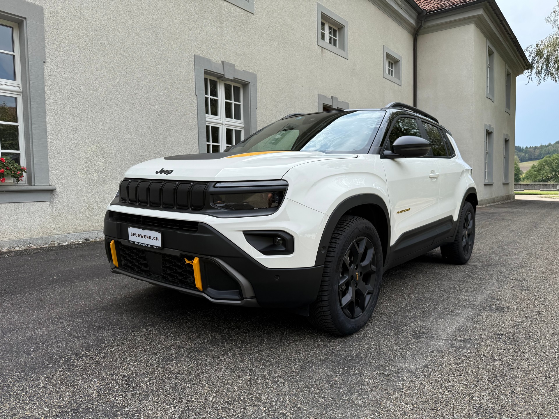 JEEP Avenger 1.2 Turbo MHEV The North Face 4xe-showroom-element-1