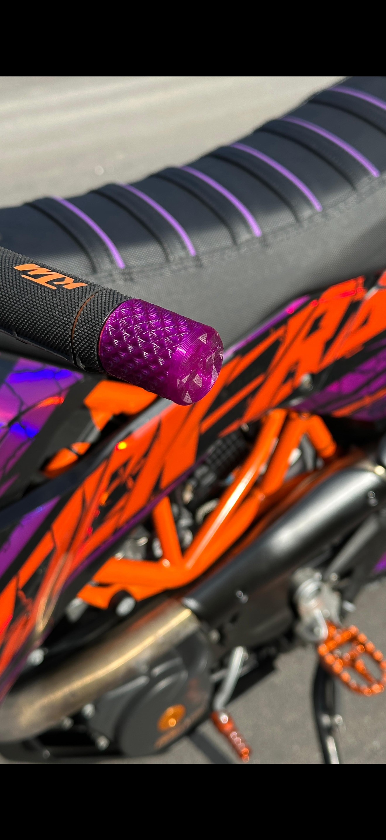 KTM 690 SMC R-image-2