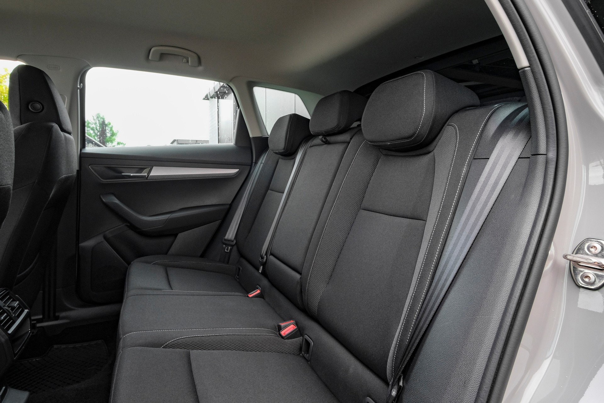 SKODA Karoq 2.0 TDI Fresh 4x4 DSG-image-11