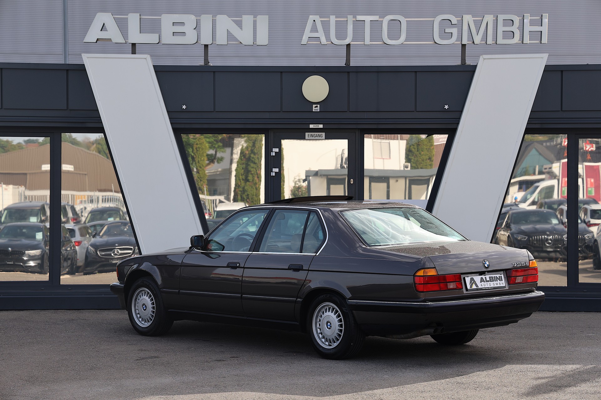 BMW 735i E32 *Veteranenfahrzeug*-showroom-element-3