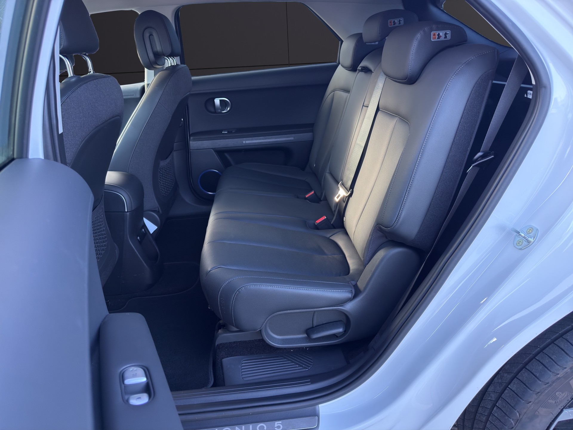 HYUNDAI Ioniq 5 77kWh Amplia 2WD-image-15