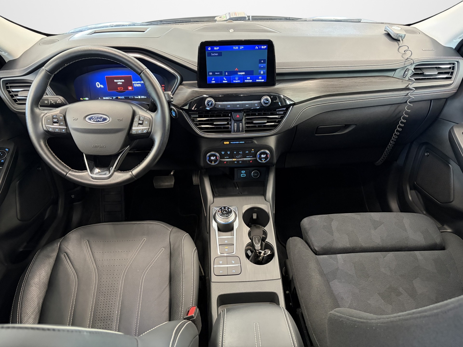 FORD Kuga 2.5 PHEV Vignale 2WD-image-9