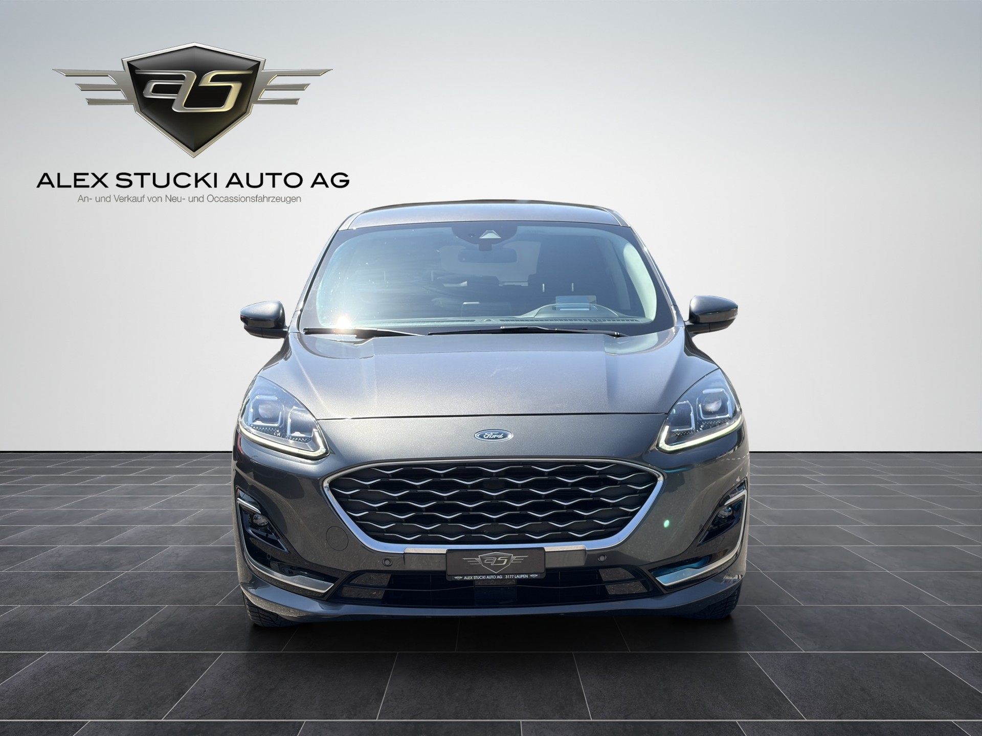 FORD Kuga 2.5 PHEV Vignale 2WD-showroom-element-1