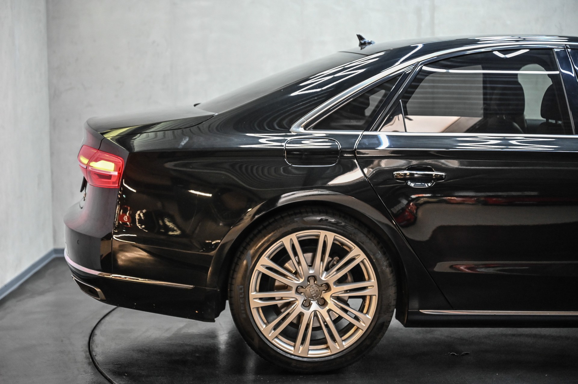 AUDI A8 3.0TDI quattro tiptronic-image-12