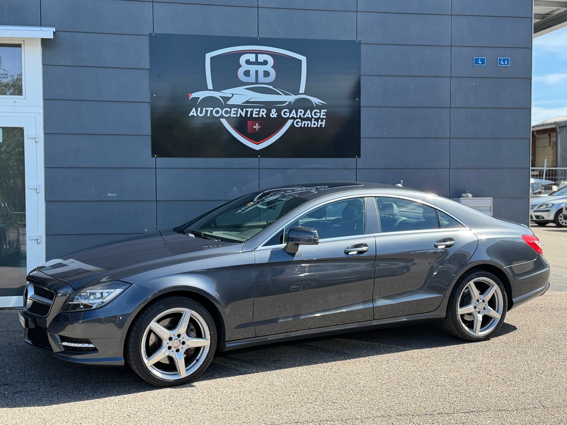MERCEDES-BENZ CLS 350 BlueTEC 4Matic 7G-Tronic-showroom-element-3