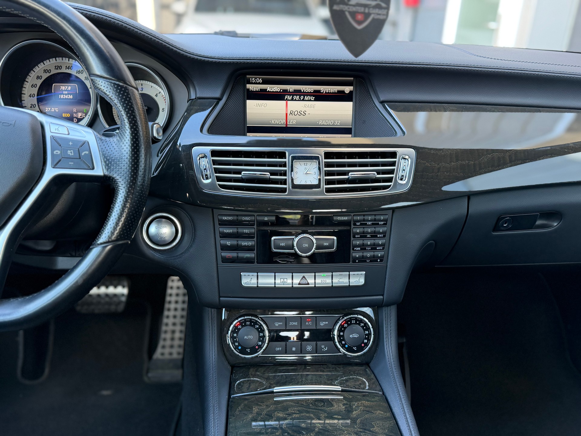 MERCEDES-BENZ CLS 350 BlueTEC 4Matic 7G-Tronic-image-16