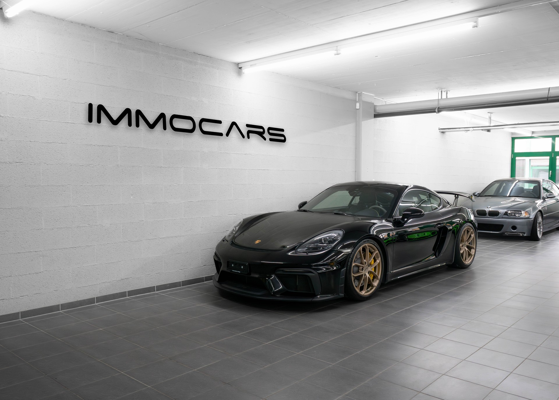 PORSCHE 718 Cayman GT4