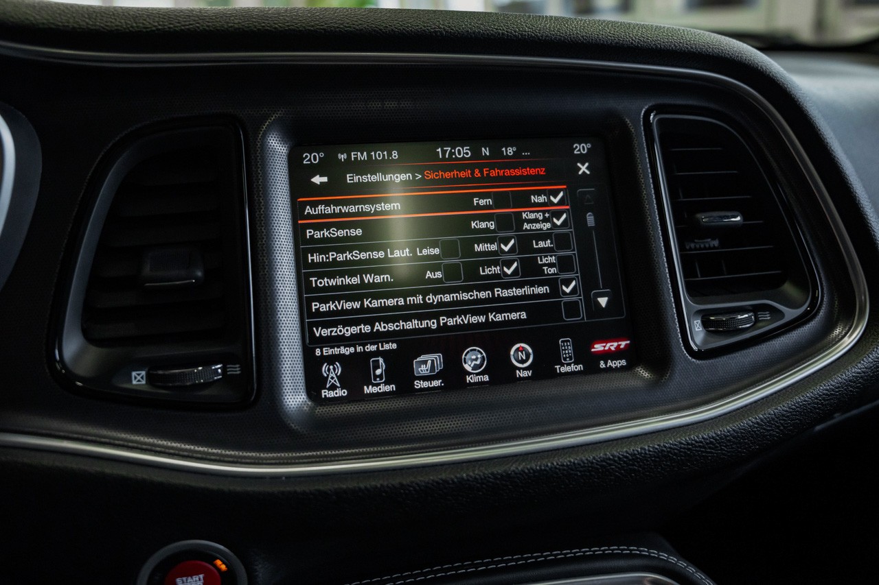 DODGE Challenger SRT8 6.4L HEMI-image-23