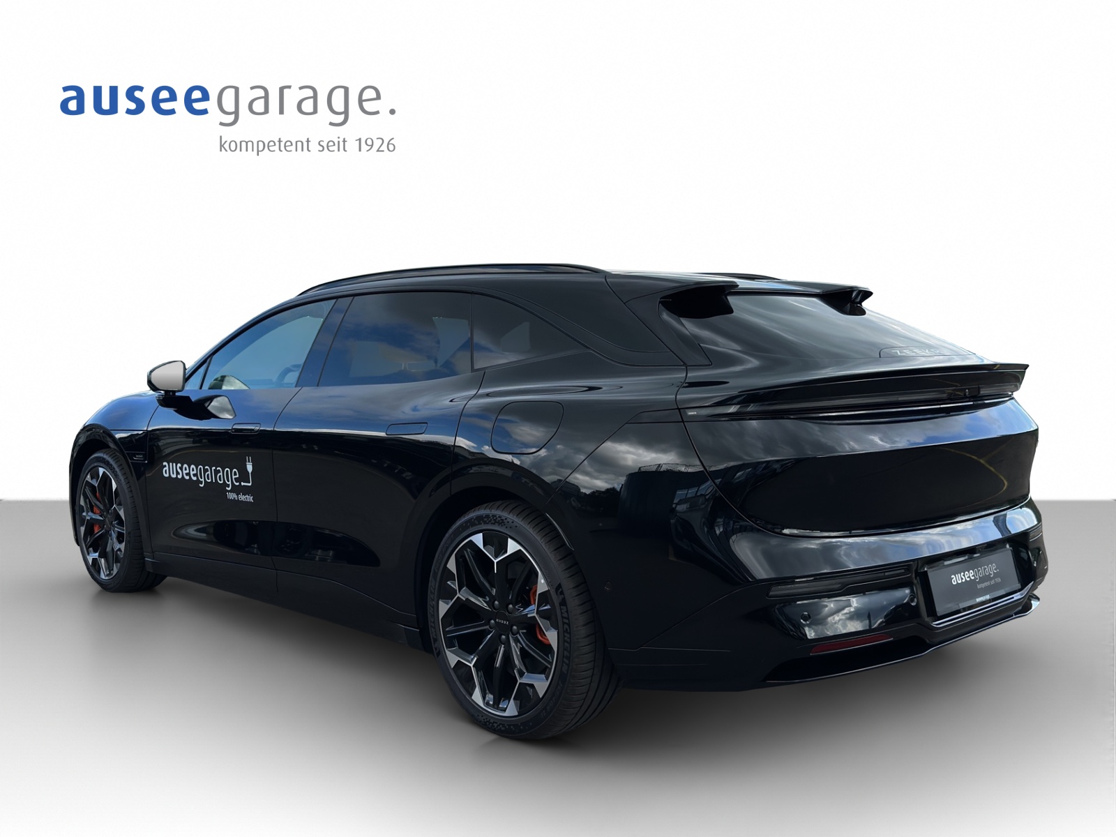 ZEEKR 7GT Privilege AWD-showroom-element-2