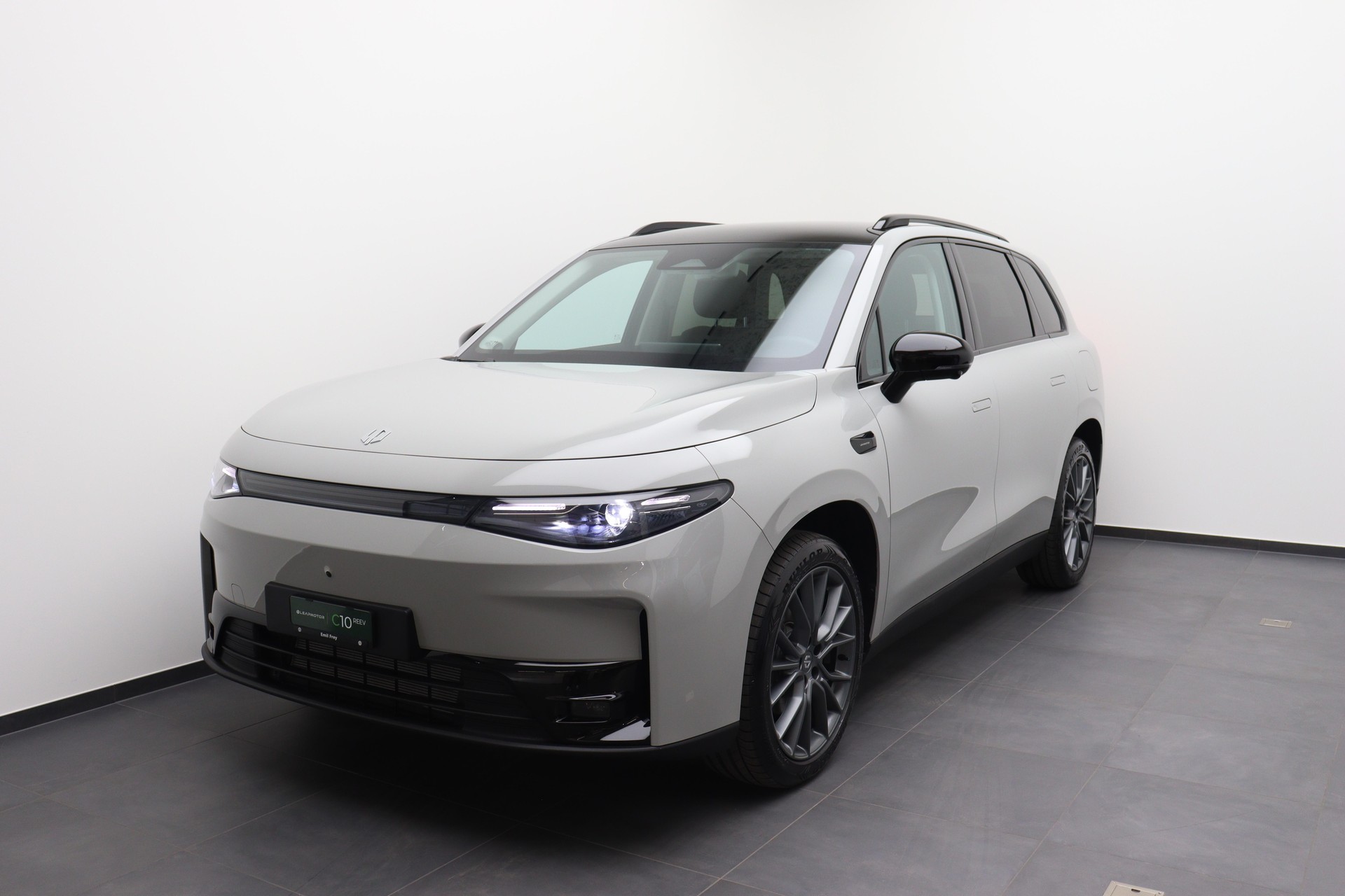LEAPMOTOR C10 EV AWD